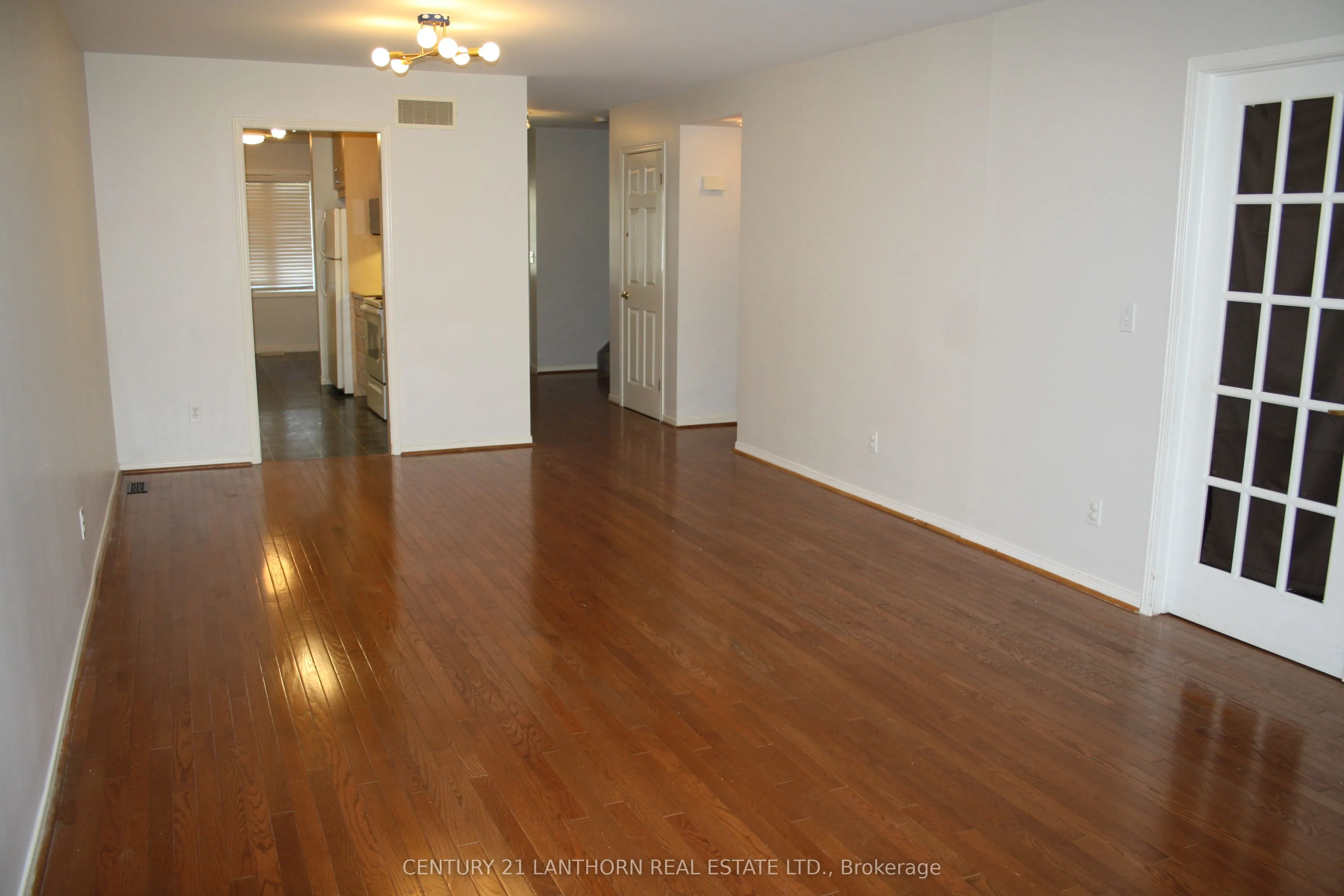 19 Pinegrove Court