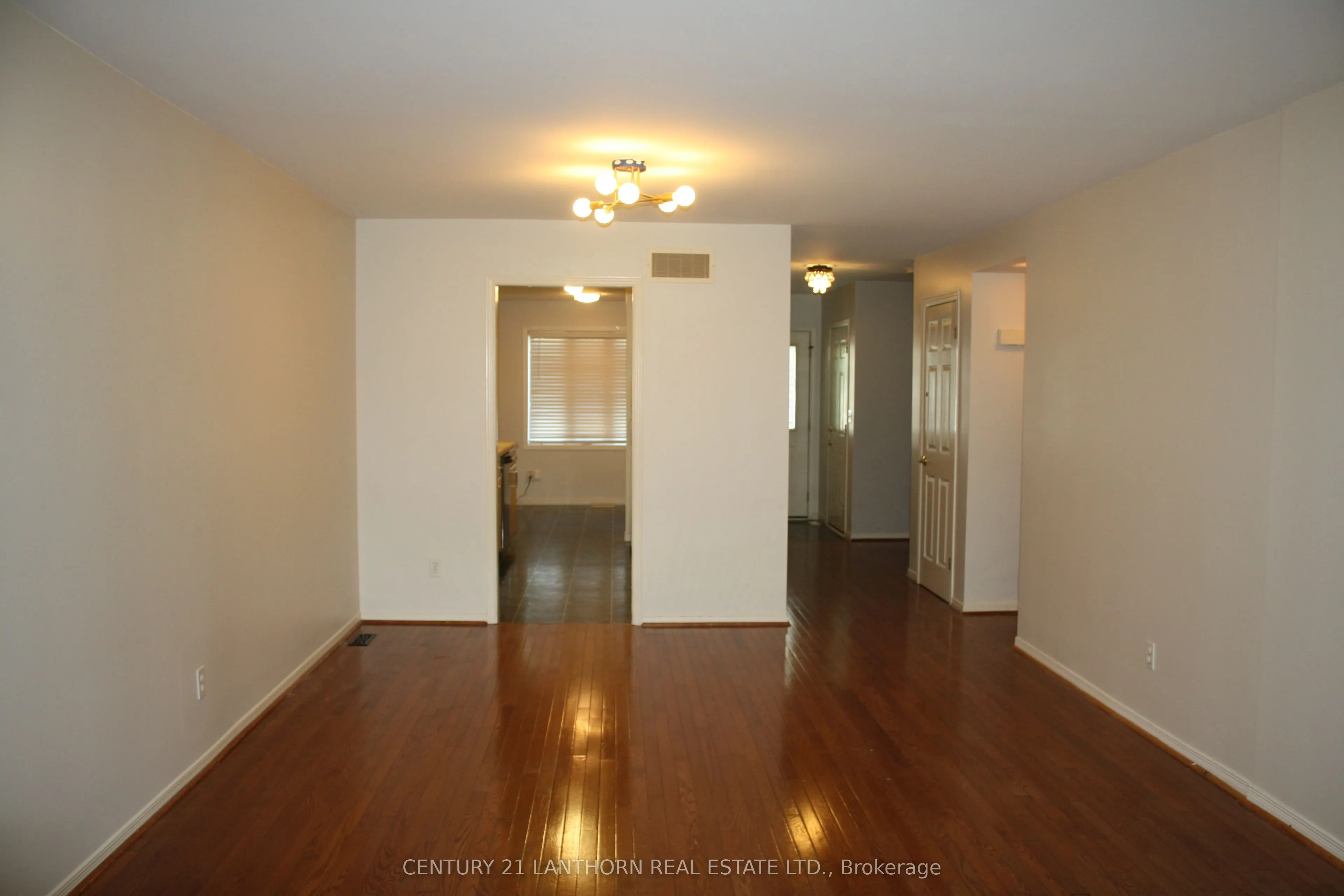 19 Pinegrove Court
