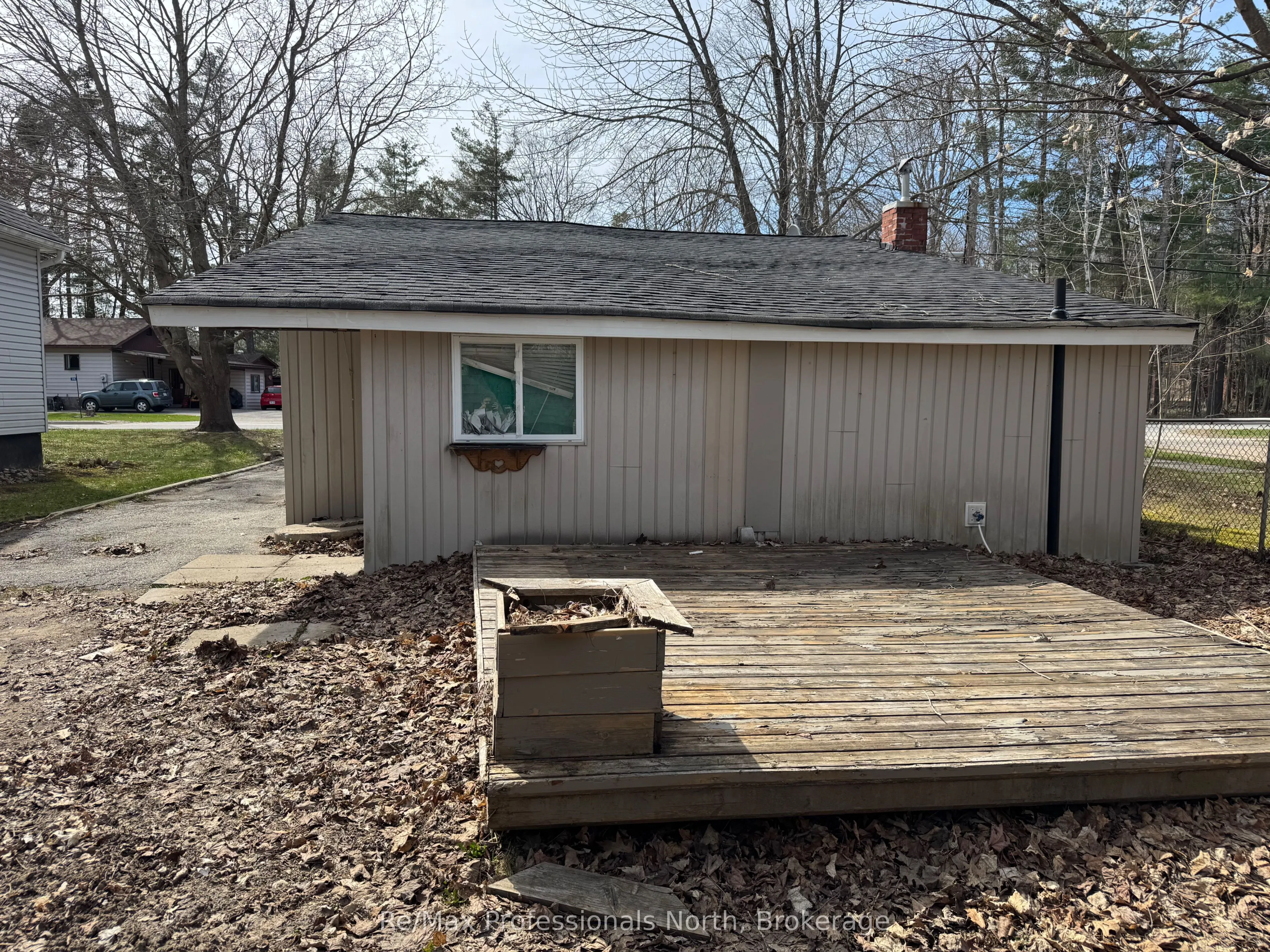 360 MUSKOKA BEACH Road
