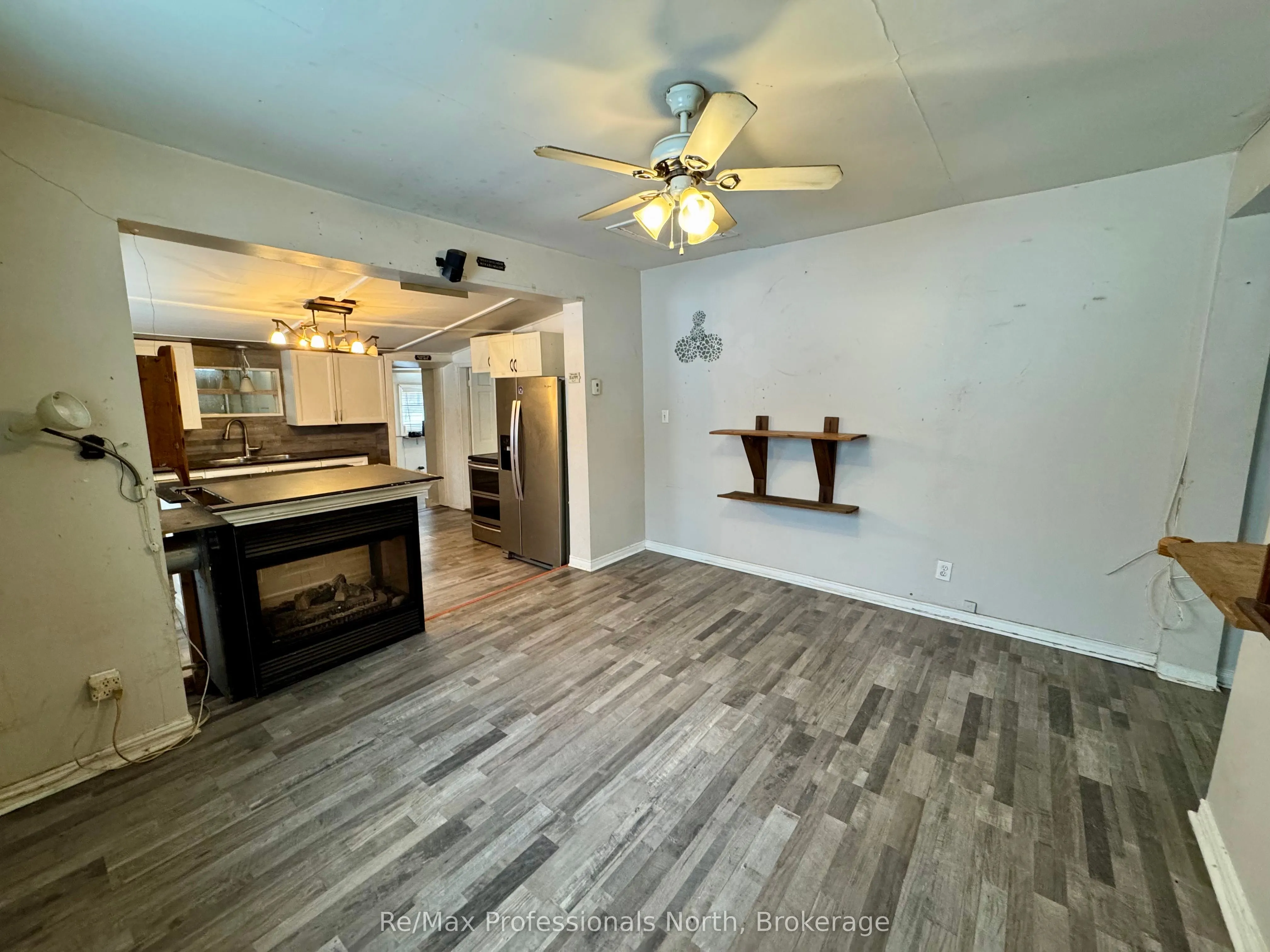 360 MUSKOKA BEACH Road