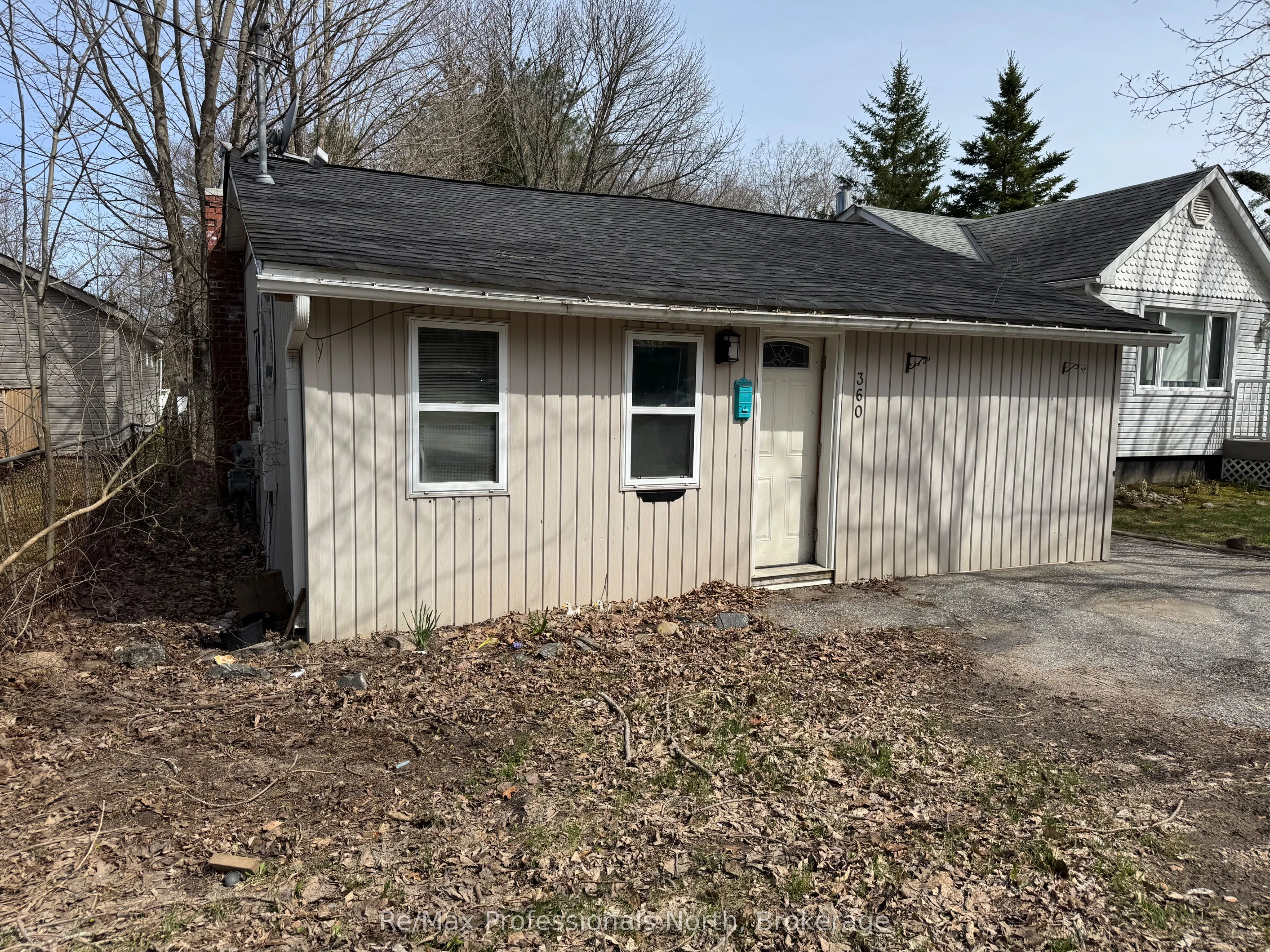 360 MUSKOKA BEACH Road