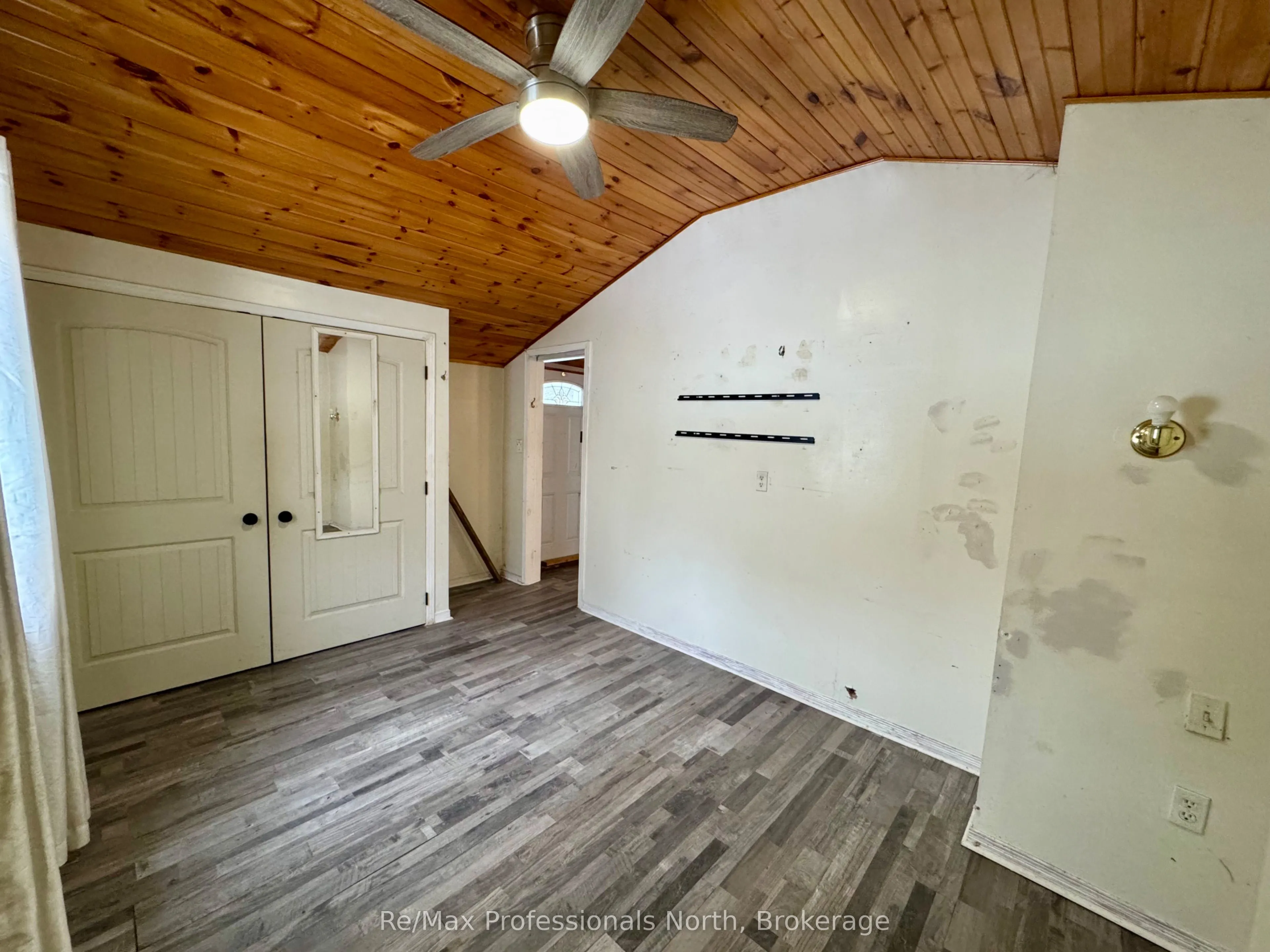 360 MUSKOKA BEACH Road