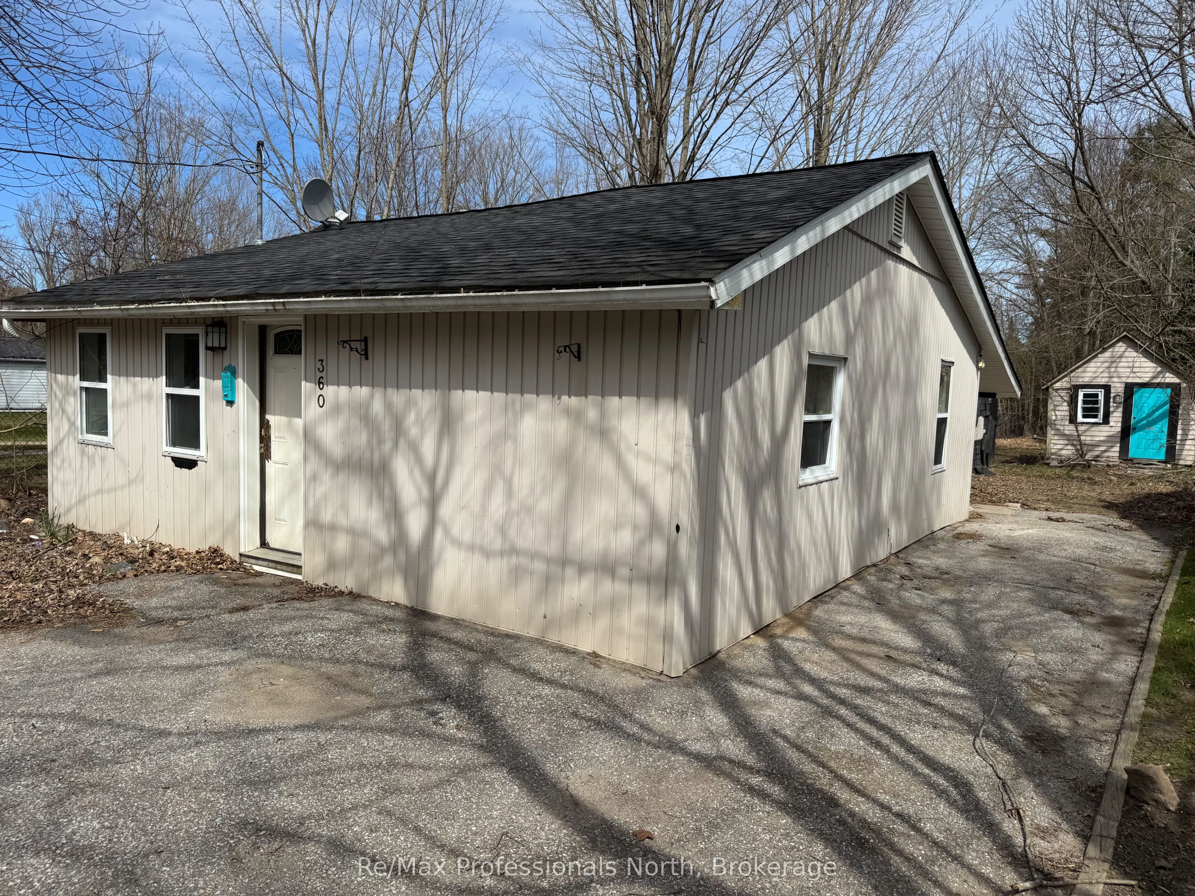 360 MUSKOKA BEACH Road