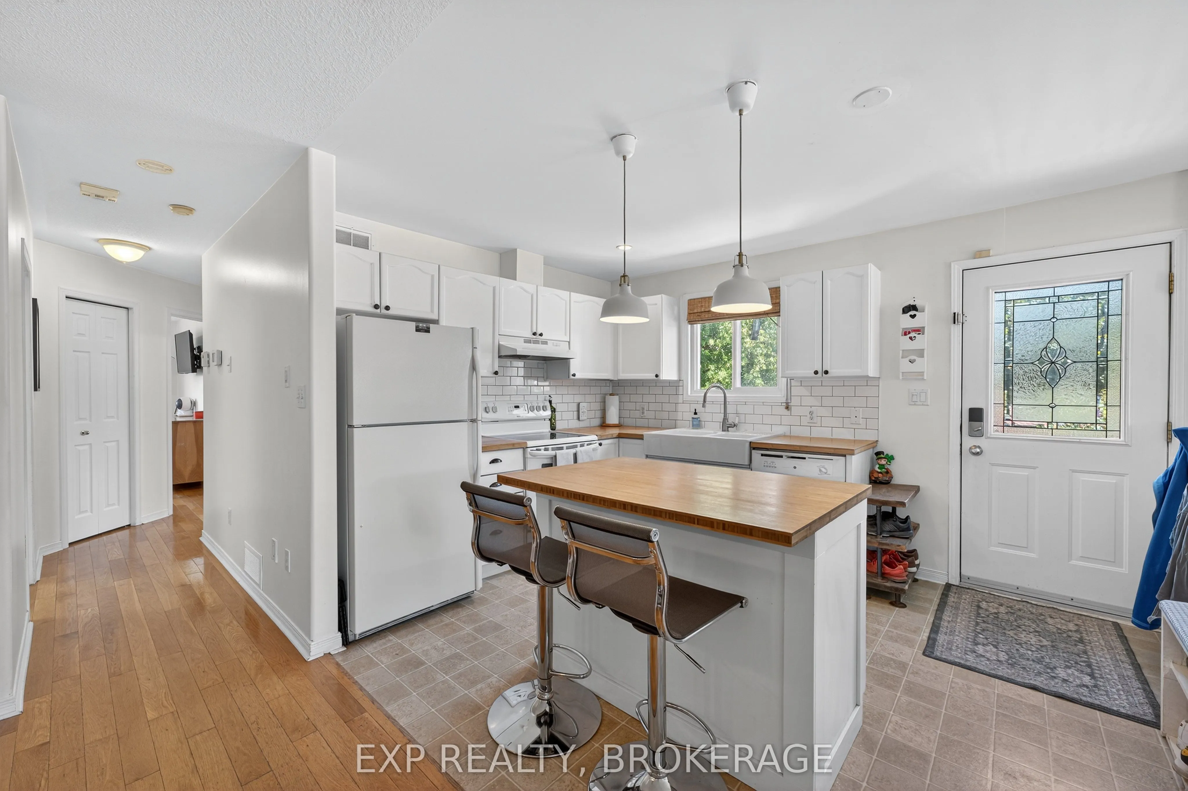 790 PEACHWOOD Street