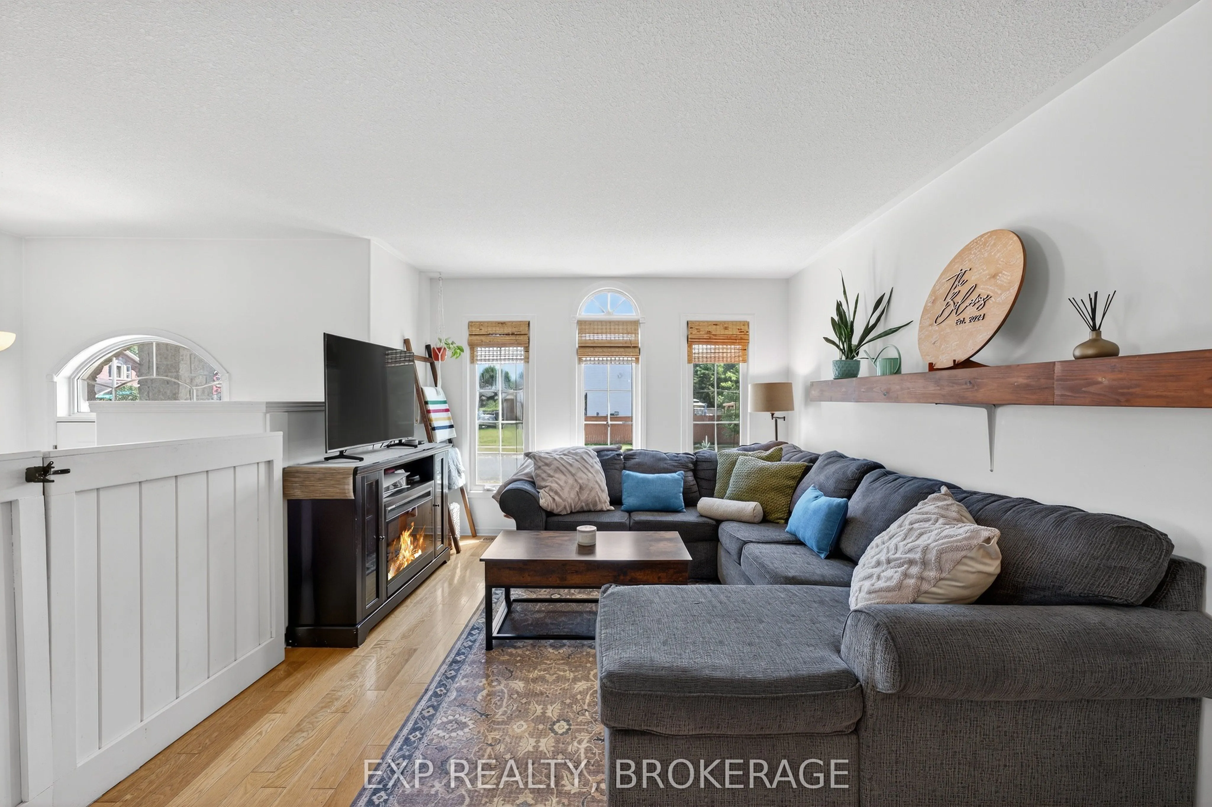 790 PEACHWOOD Street