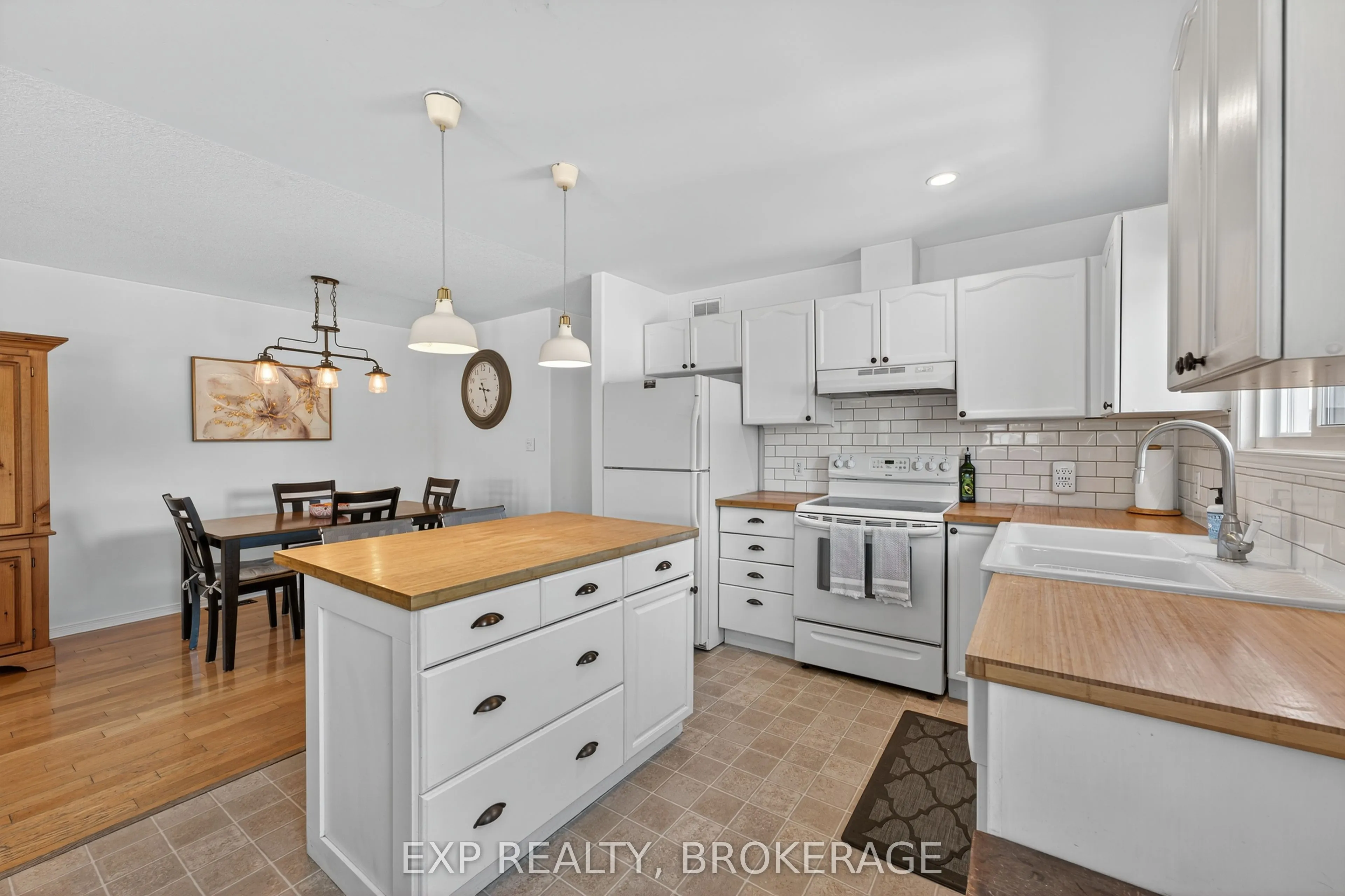 790 PEACHWOOD Street