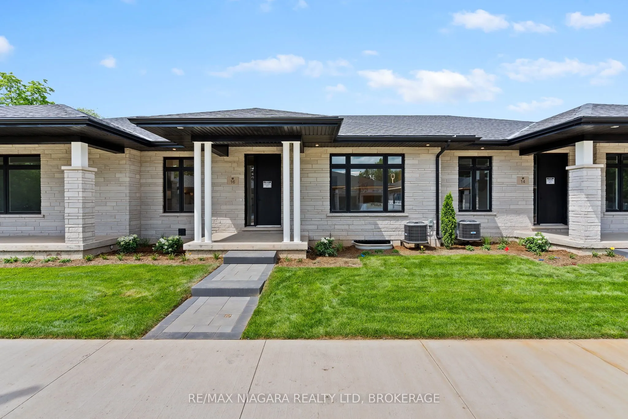 16 Accursi Crescent