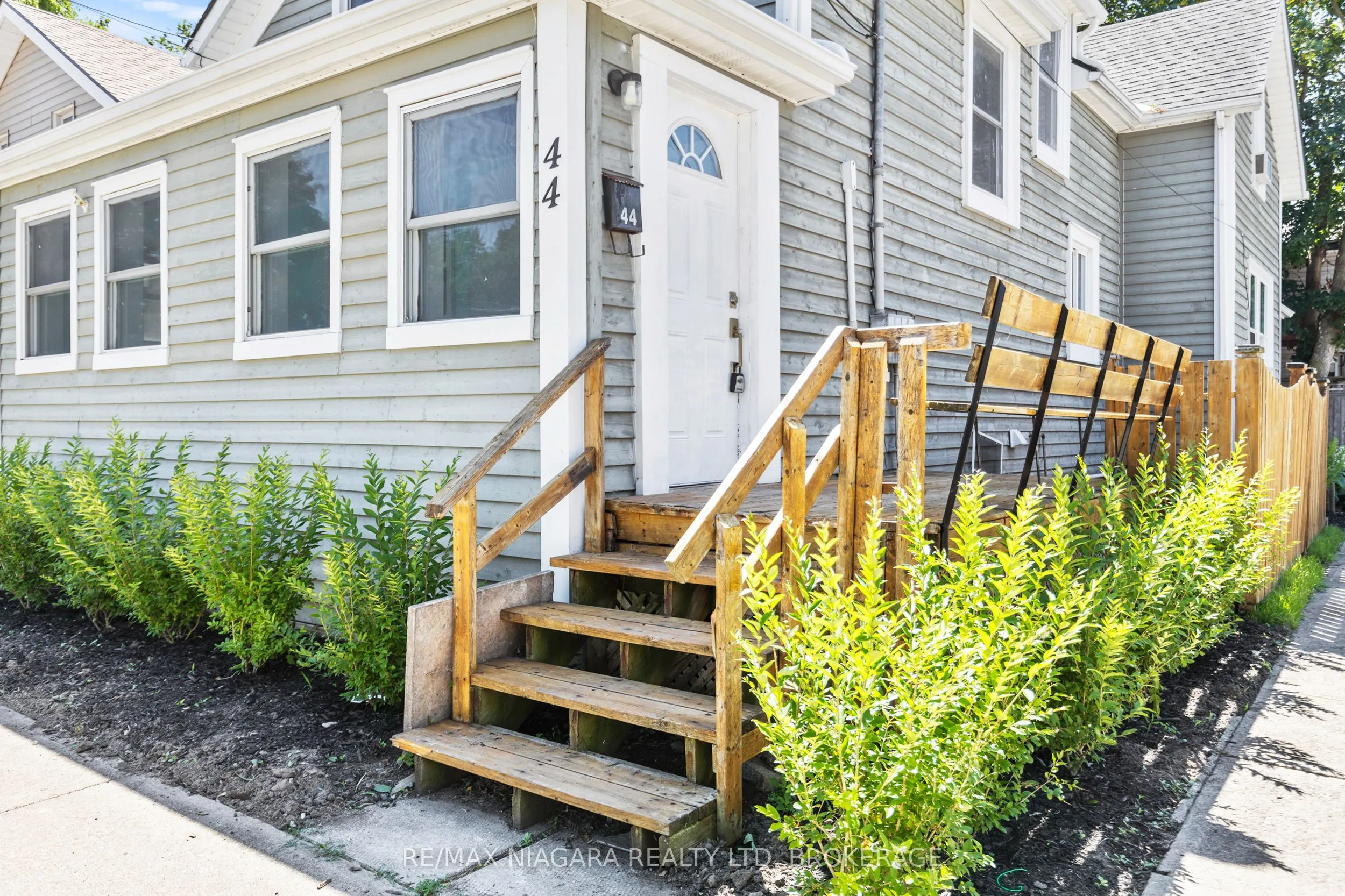 44 Forsythe Street