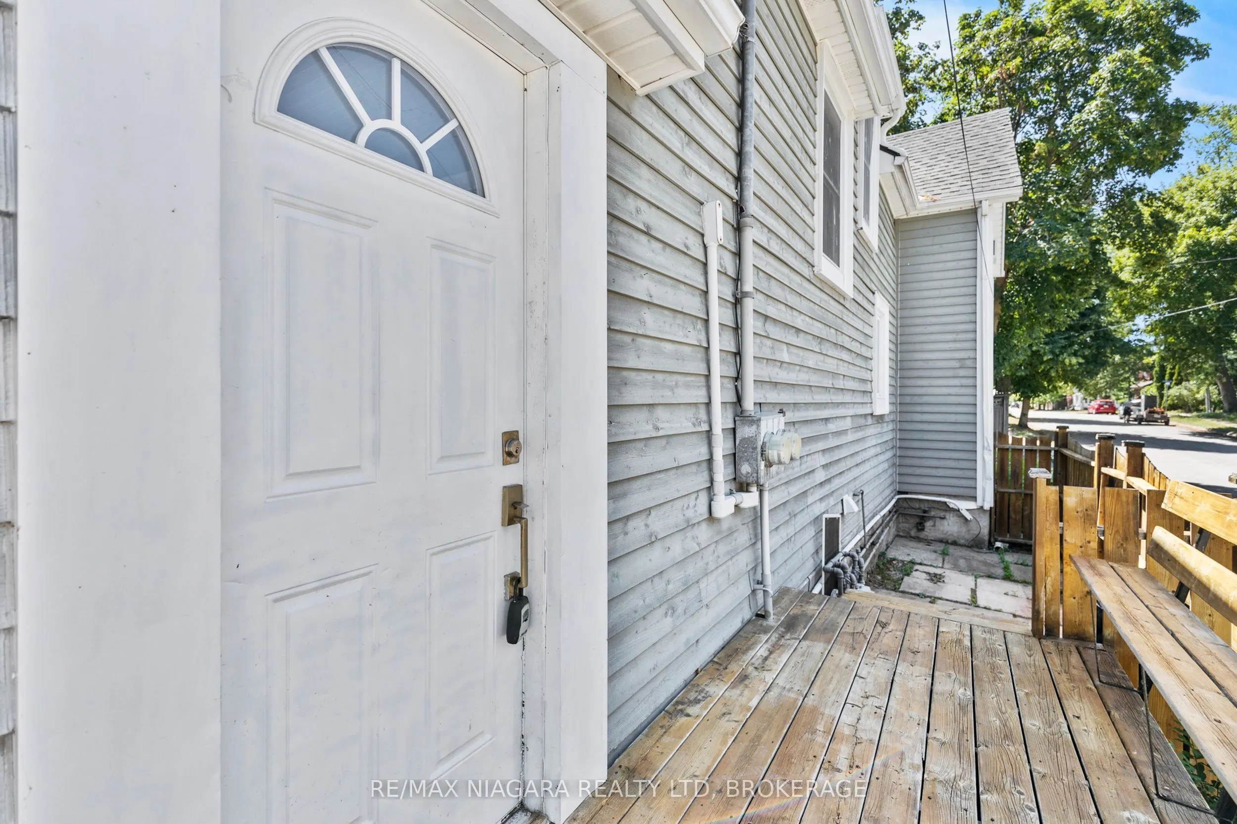 44 Forsythe Street