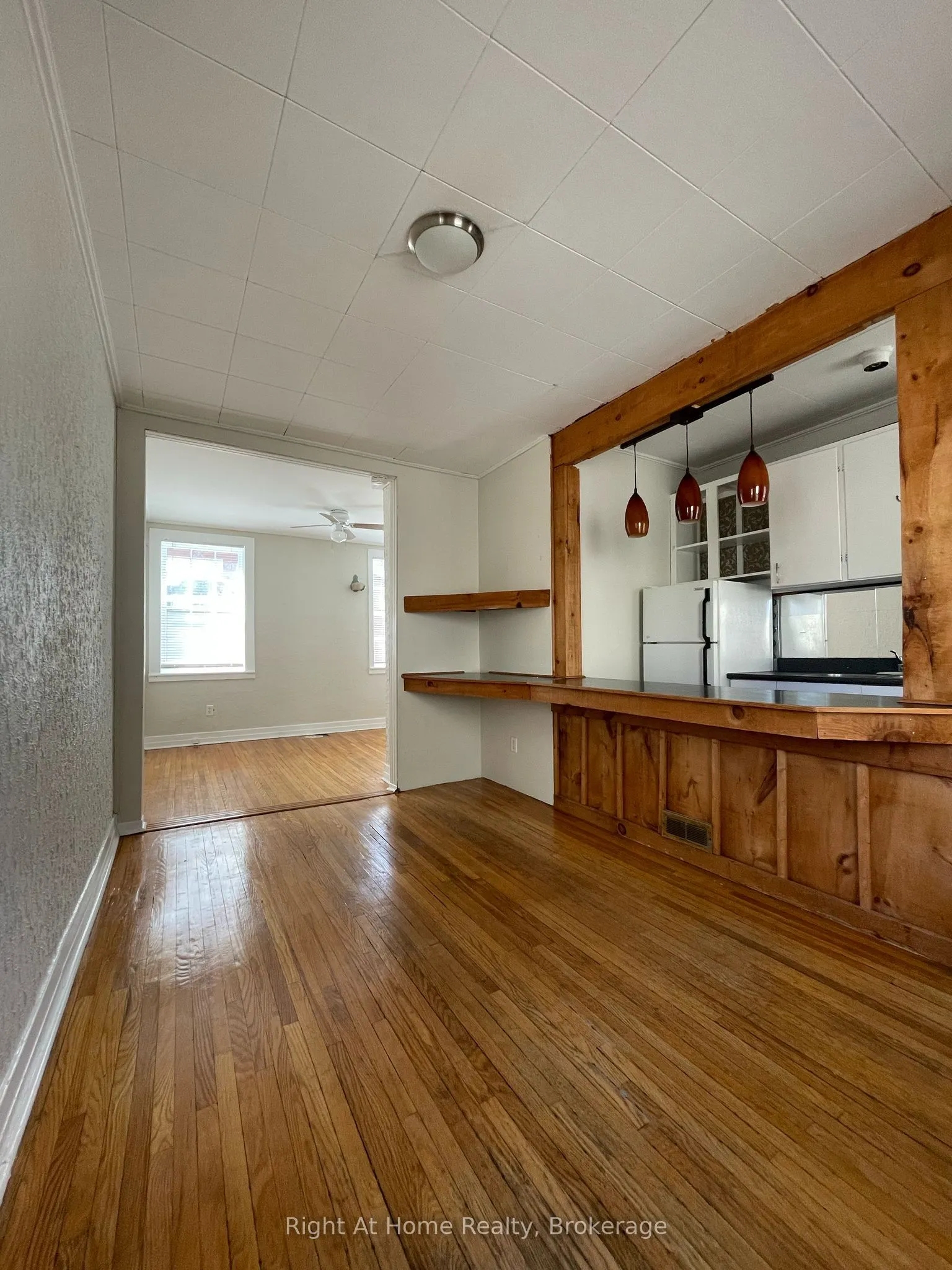 80 Byron Avenue E