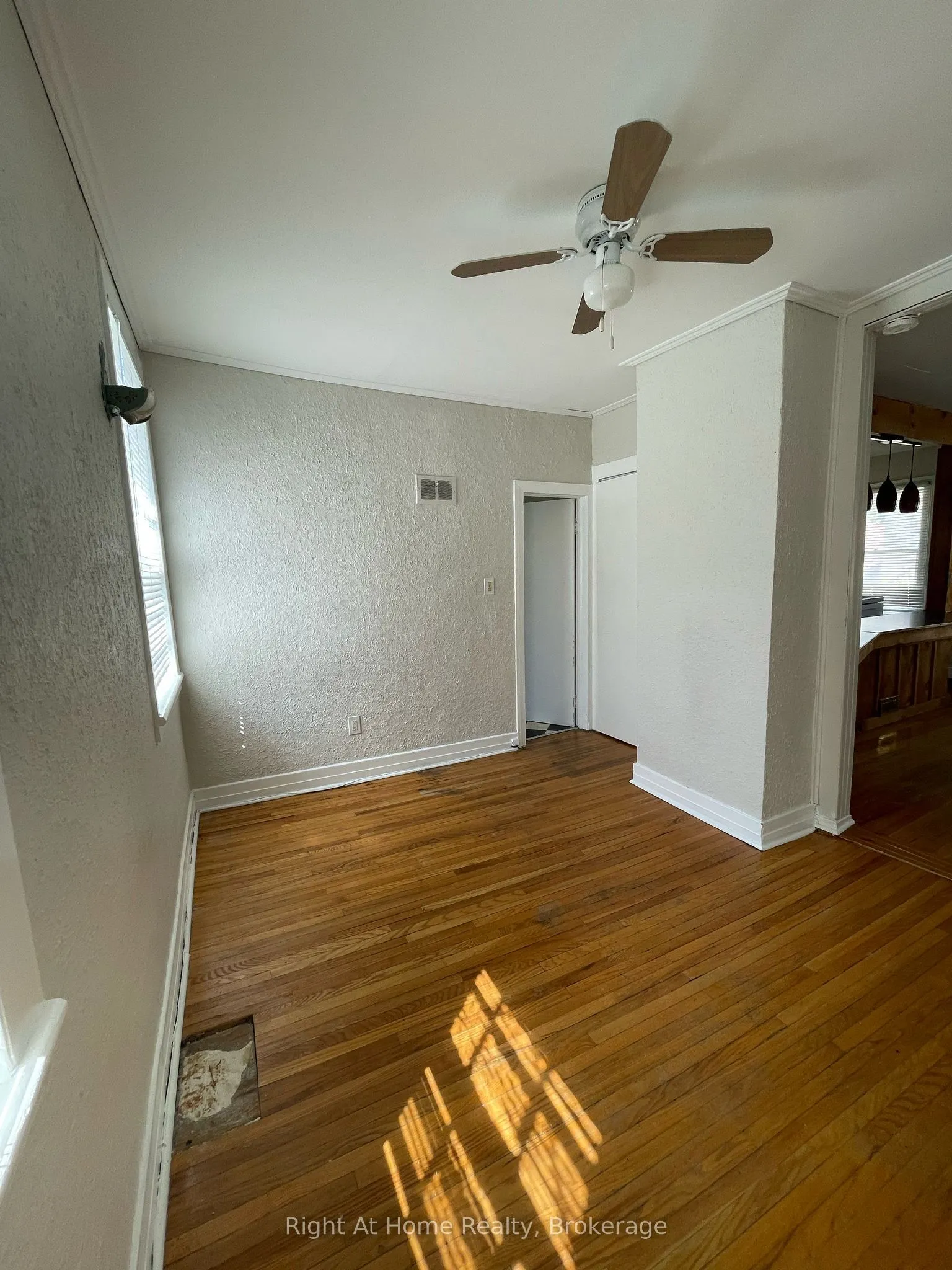 80 Byron Avenue E