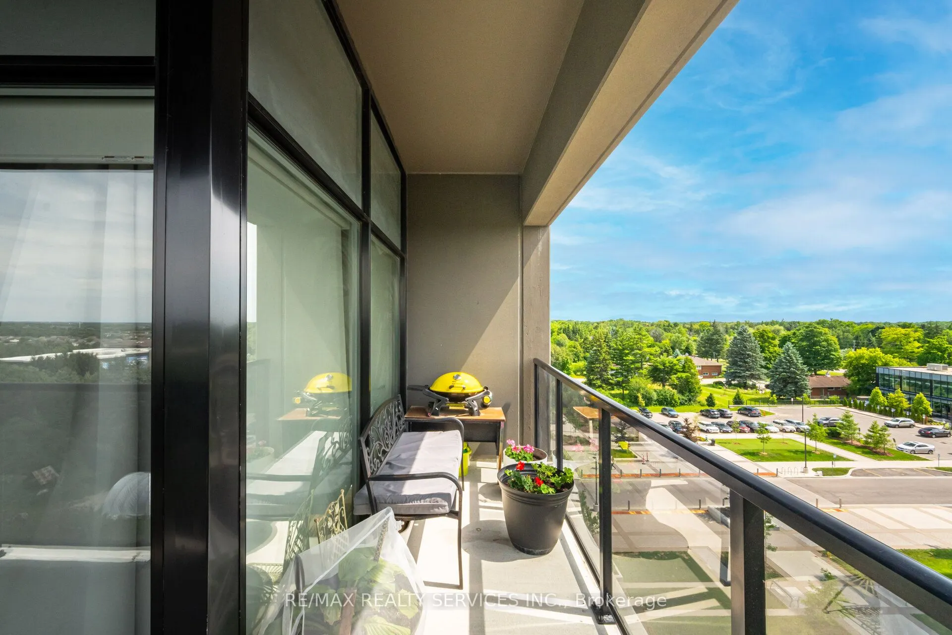 1880 Gordon Street, #605