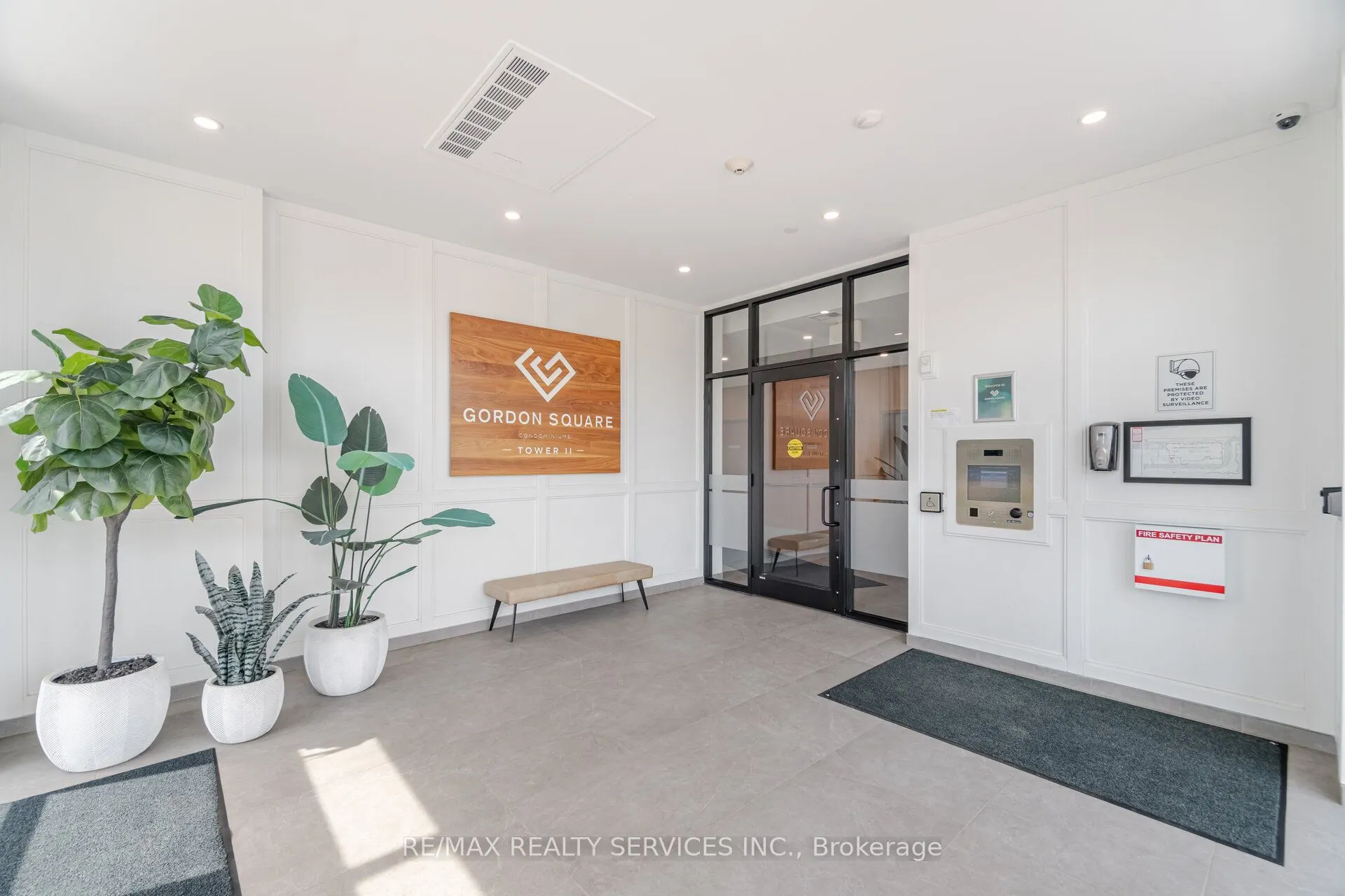 1880 Gordon Street, #605