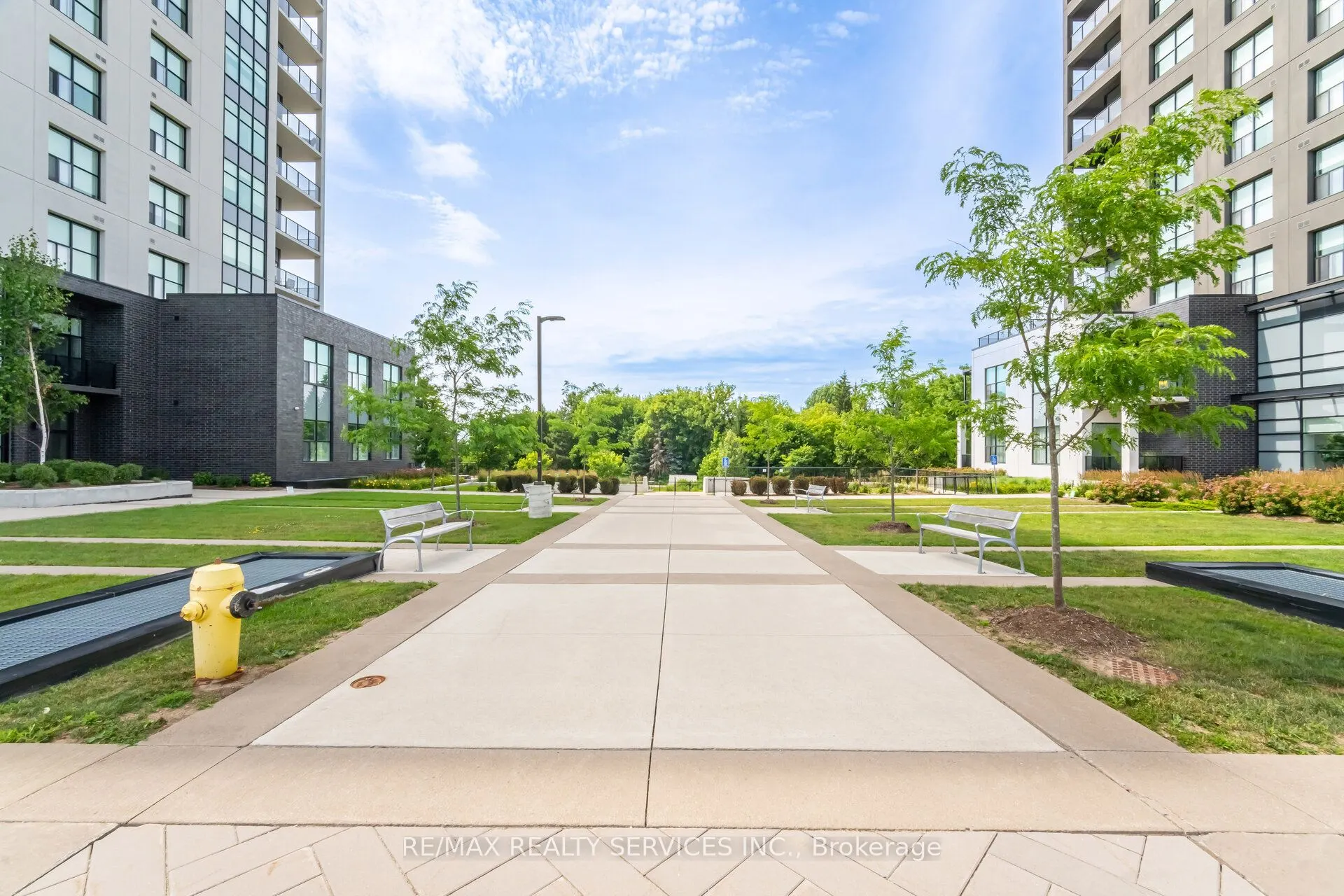 1880 Gordon Street, #605
