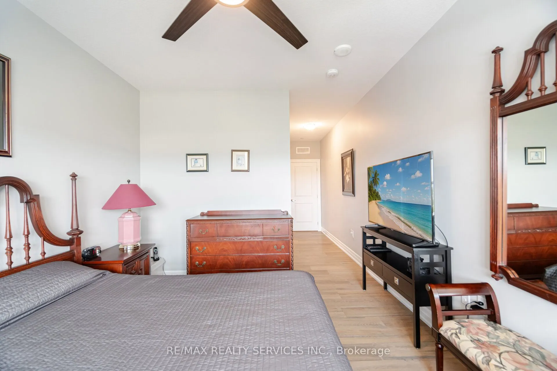 1880 Gordon Street, #605