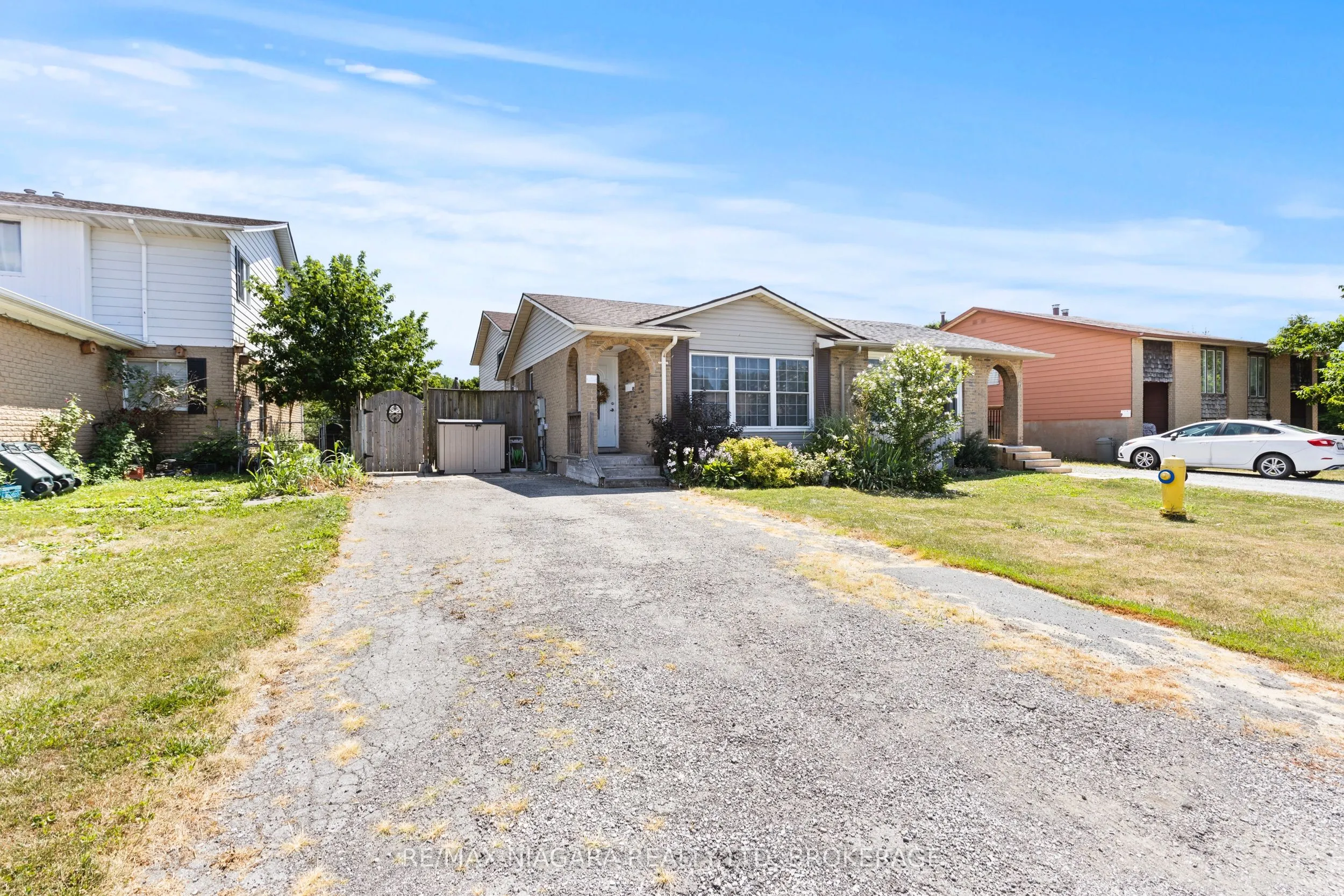 8 Dodds Court