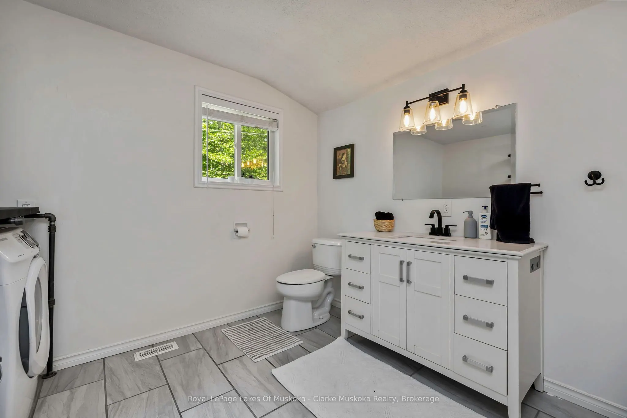1241 EAST BAY Road