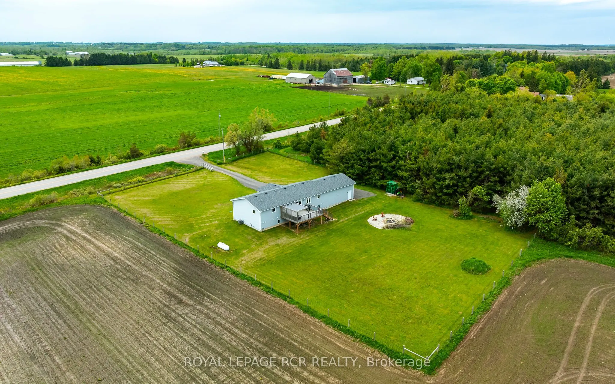 384345 Sideroad 20