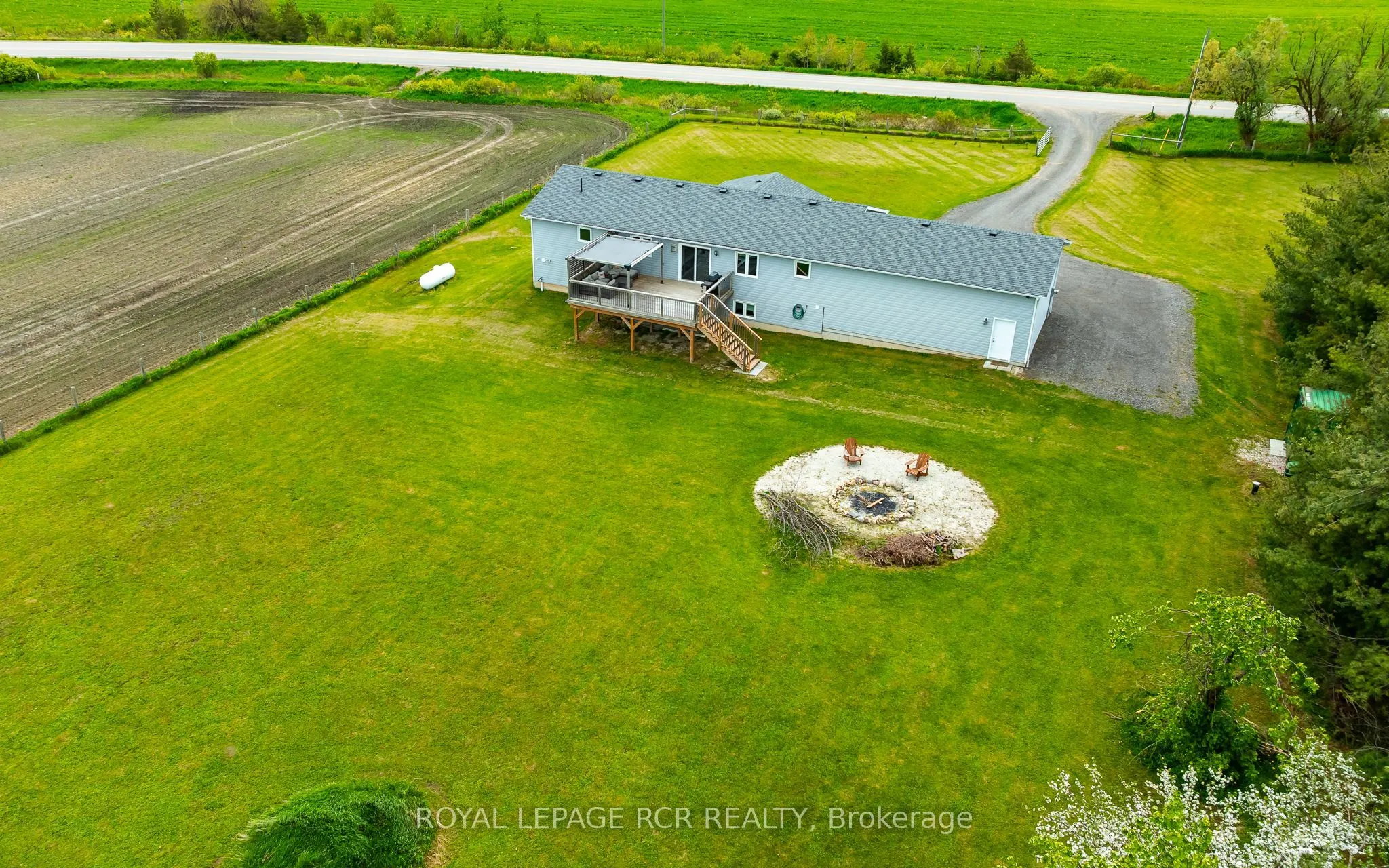 384345 Sideroad 20