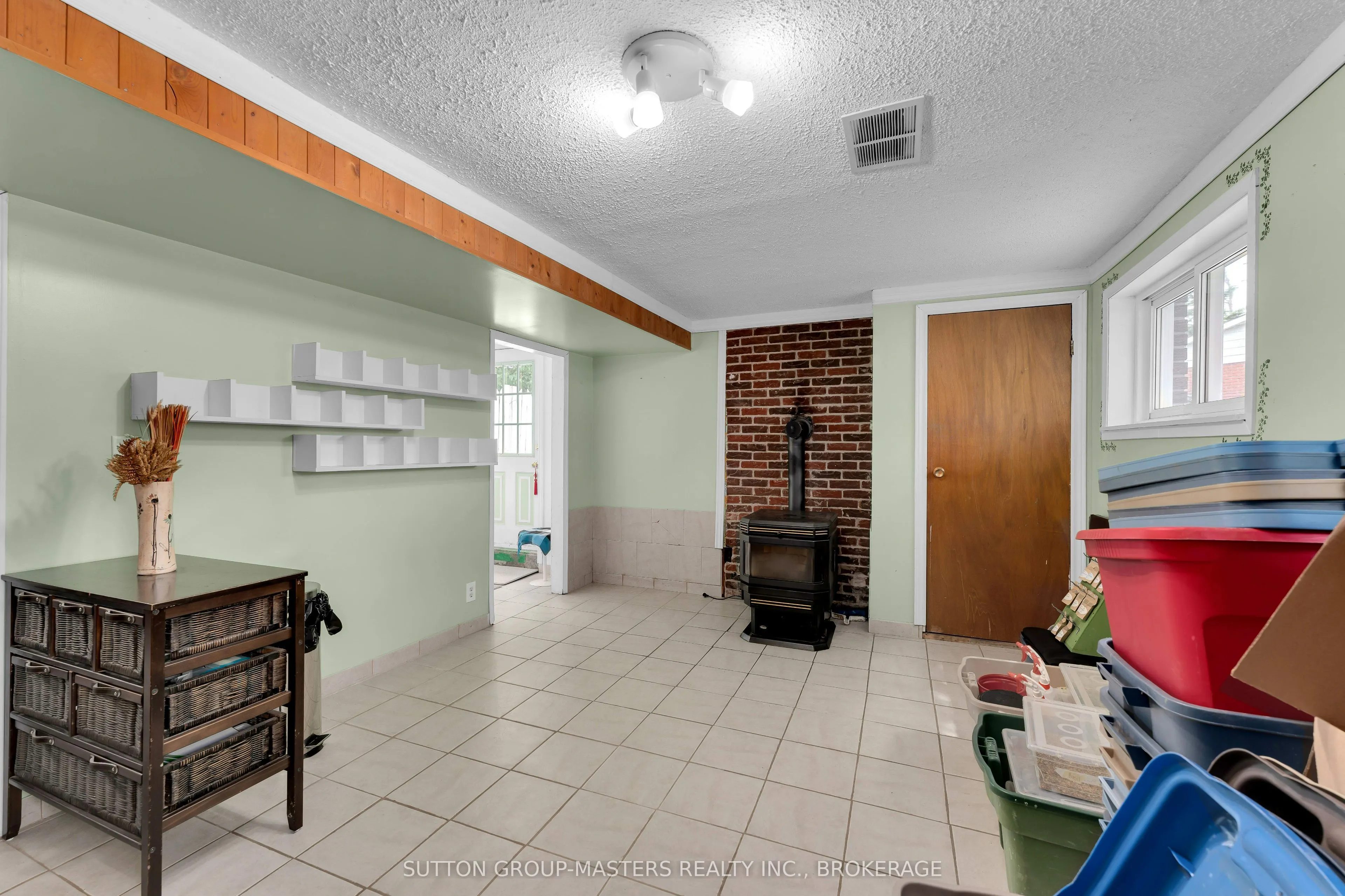 21 McDonald Crescent