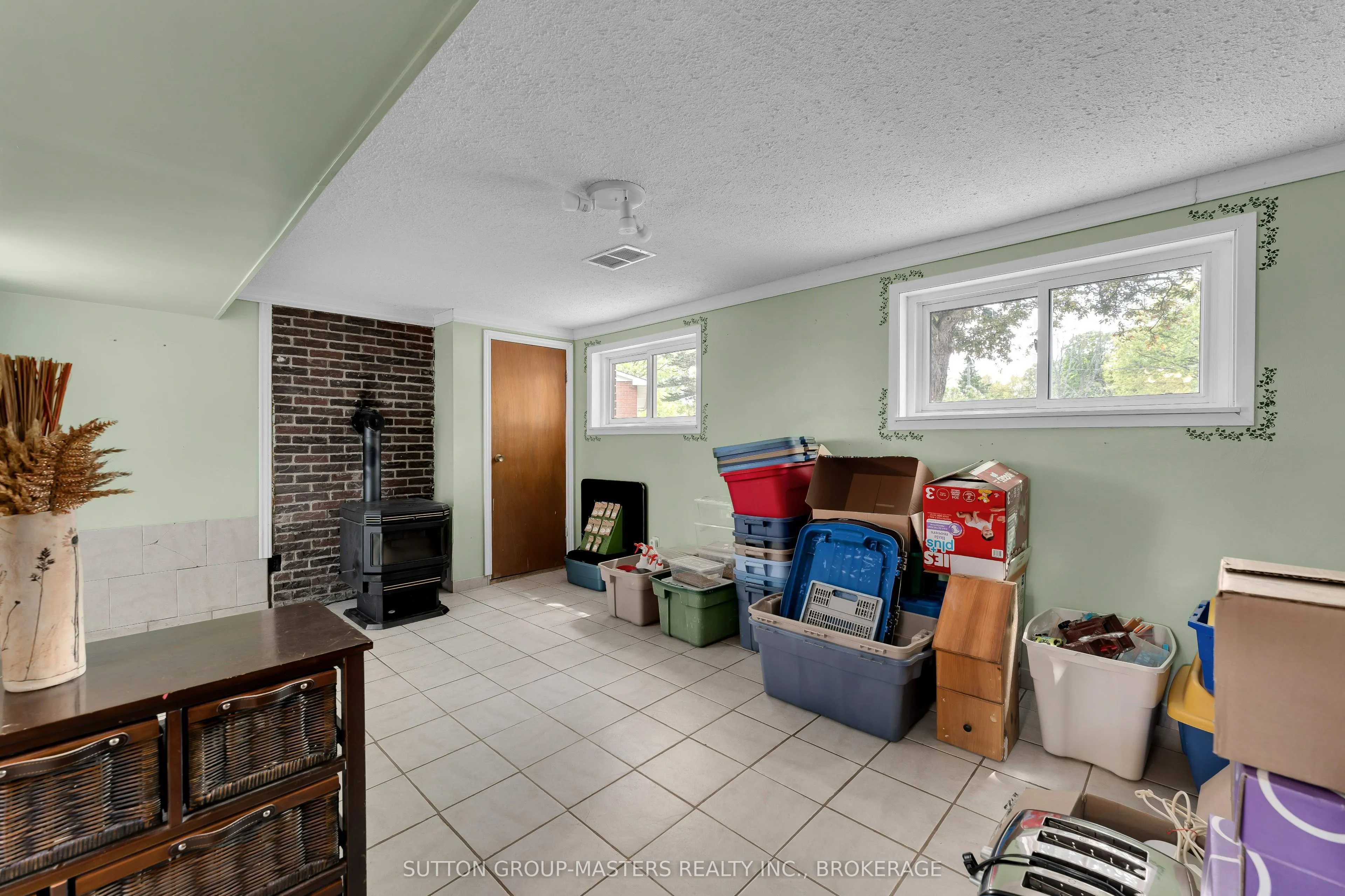 21 McDonald Crescent