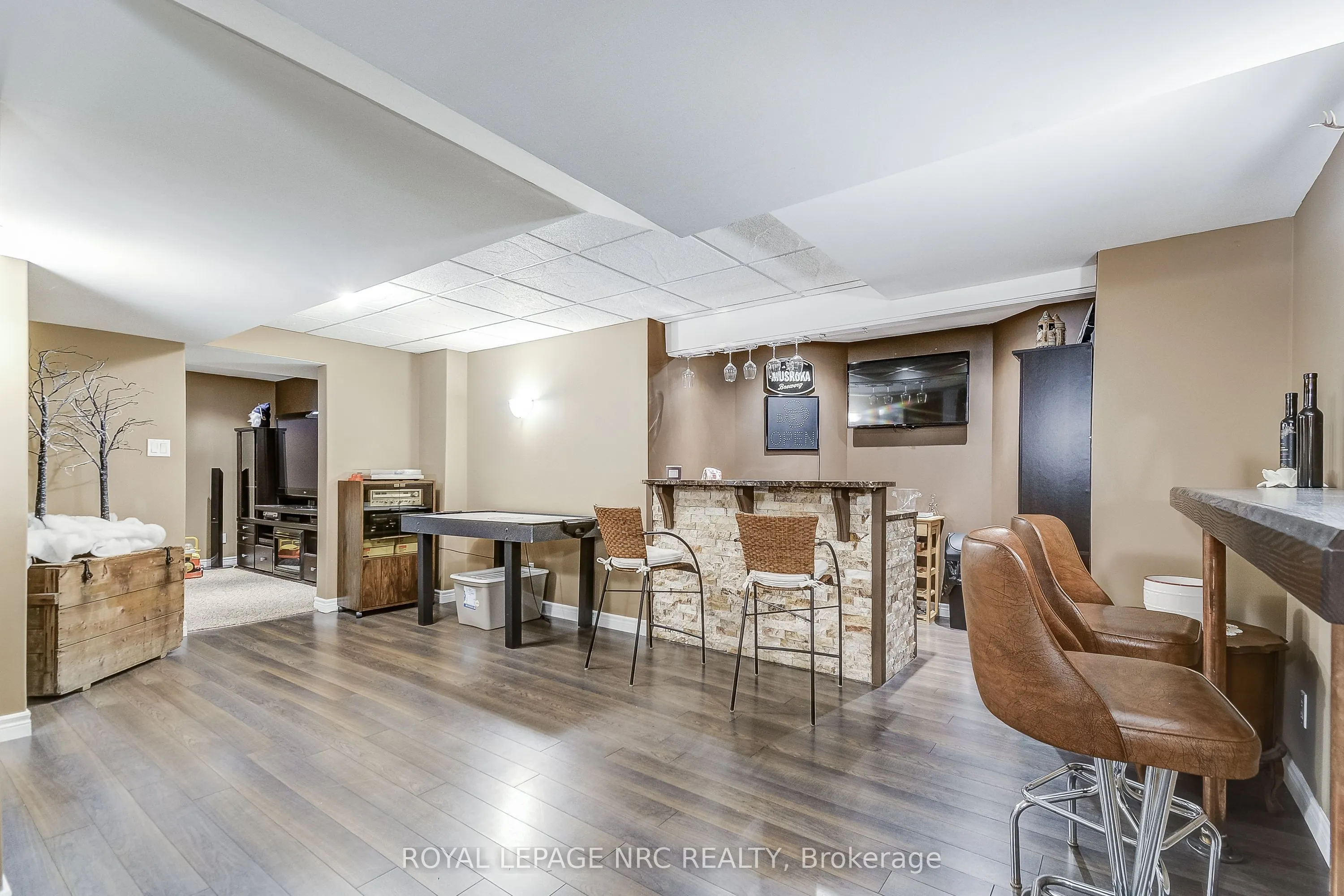 8 Hearth Court
