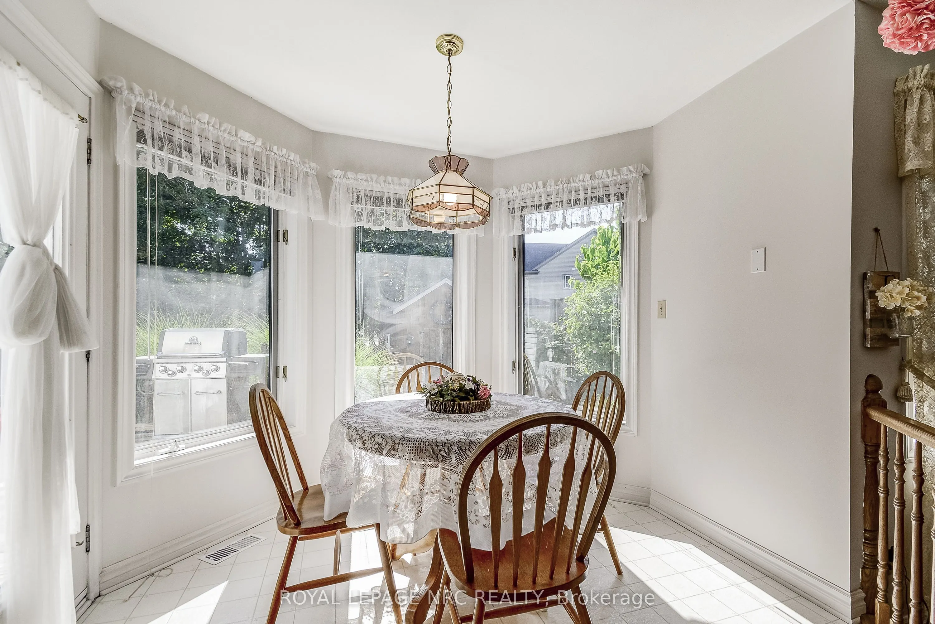8 Hearth Court