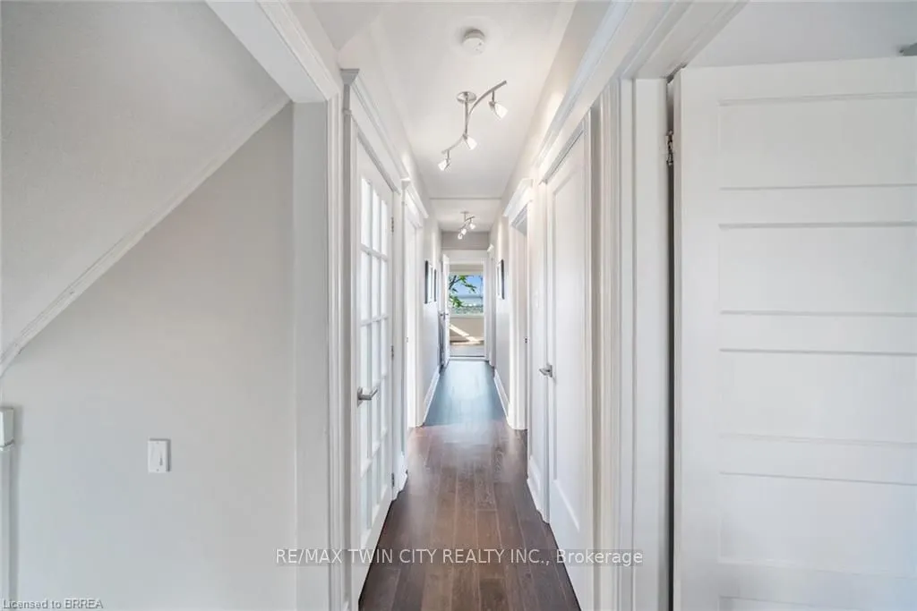 47 Mountain Park Avenue