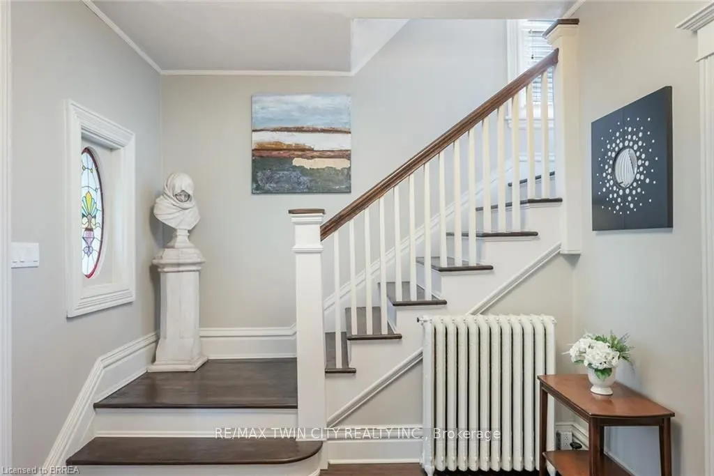47 Mountain Park Avenue