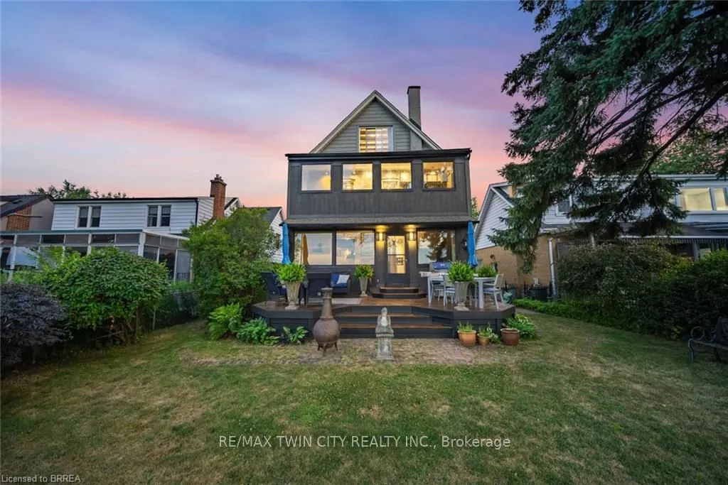 47 Mountain Park Avenue