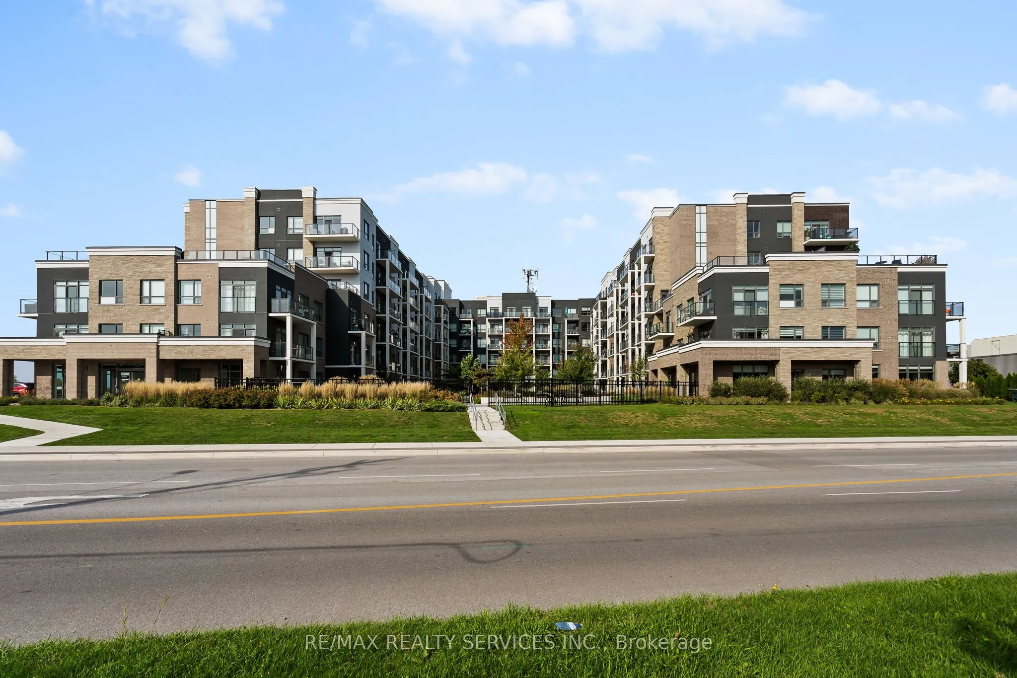 5055 Greenlane Road, #222