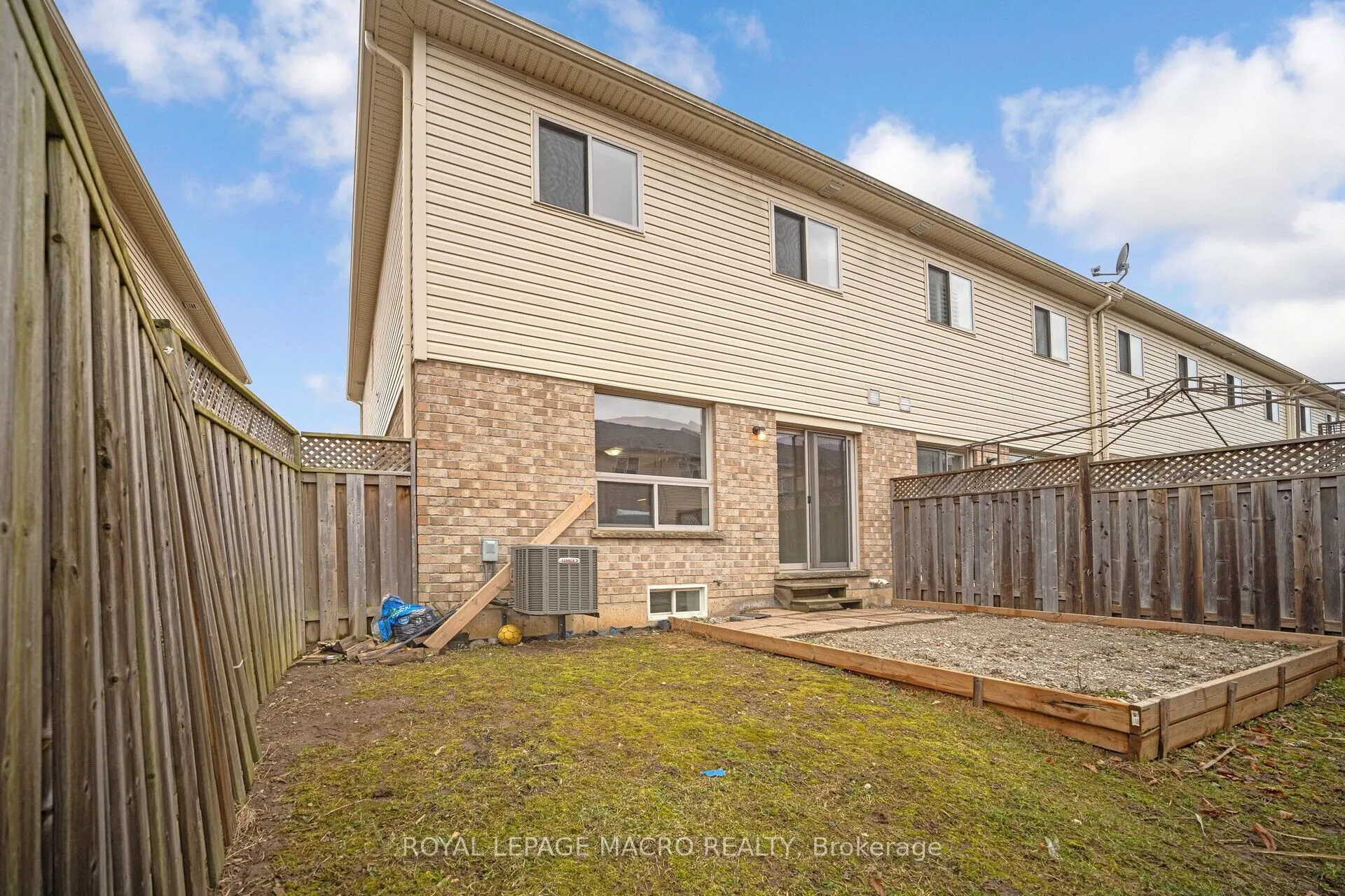 57 Redcedar Crescent