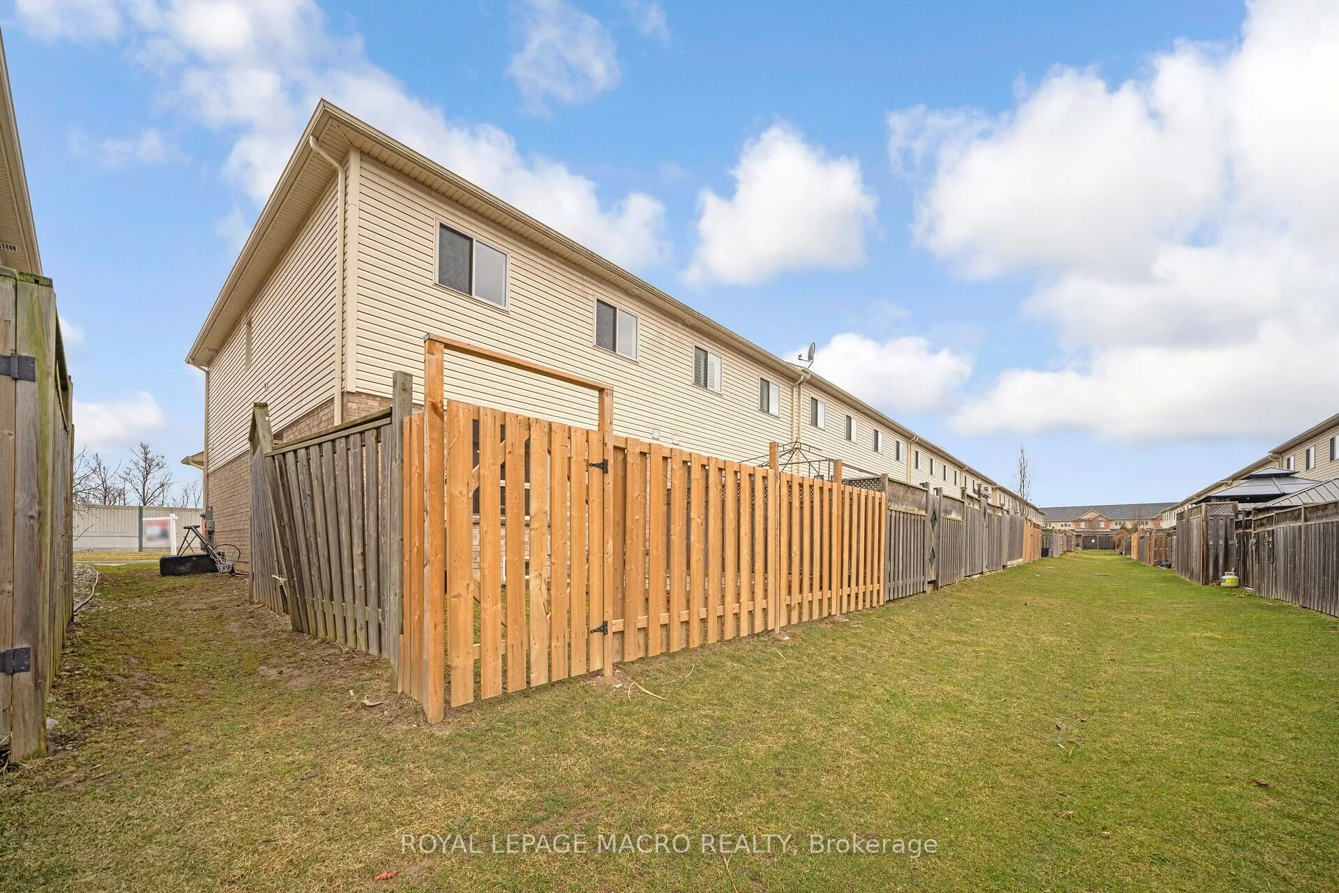 57 Redcedar Crescent