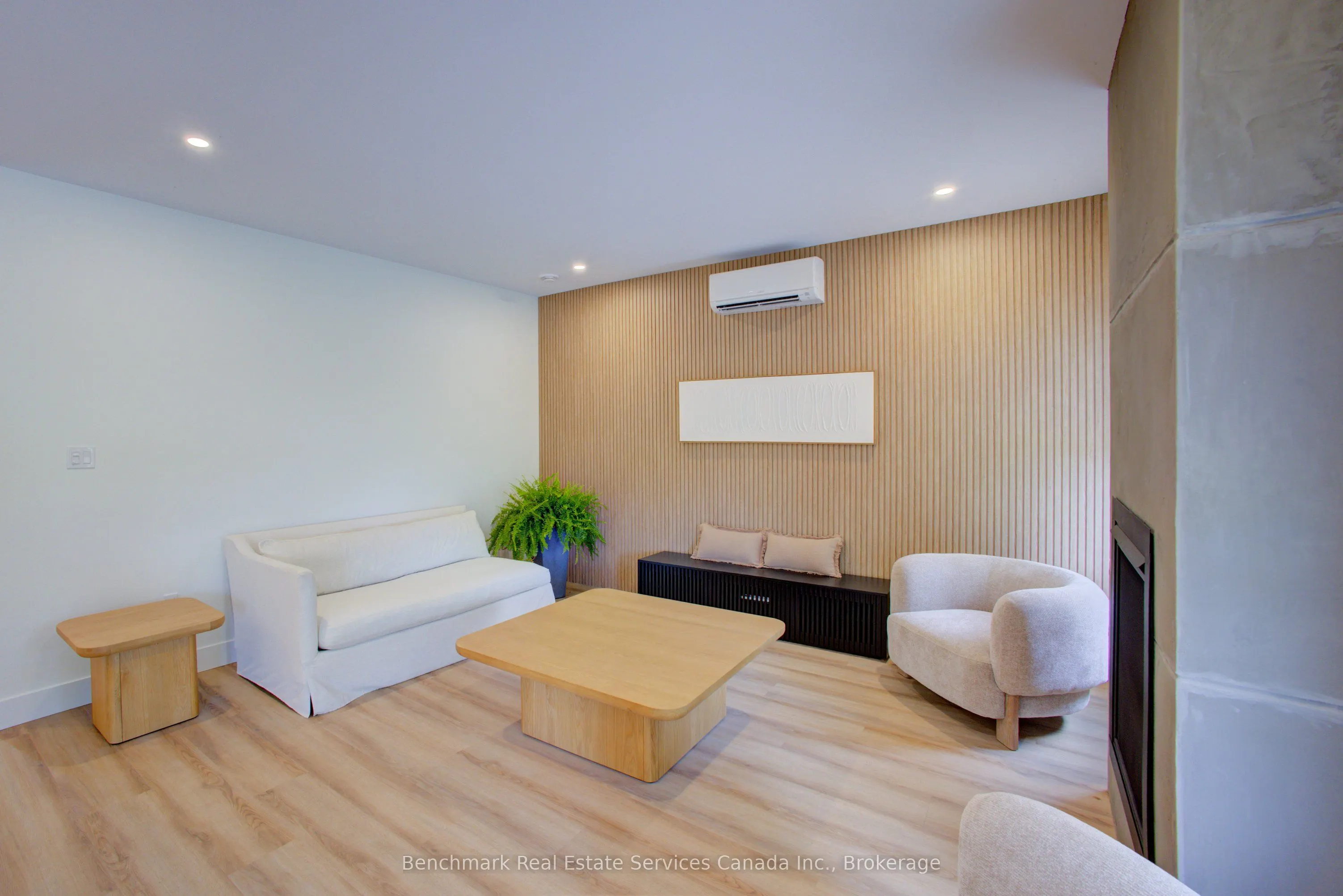 1182 Queen Street, #26