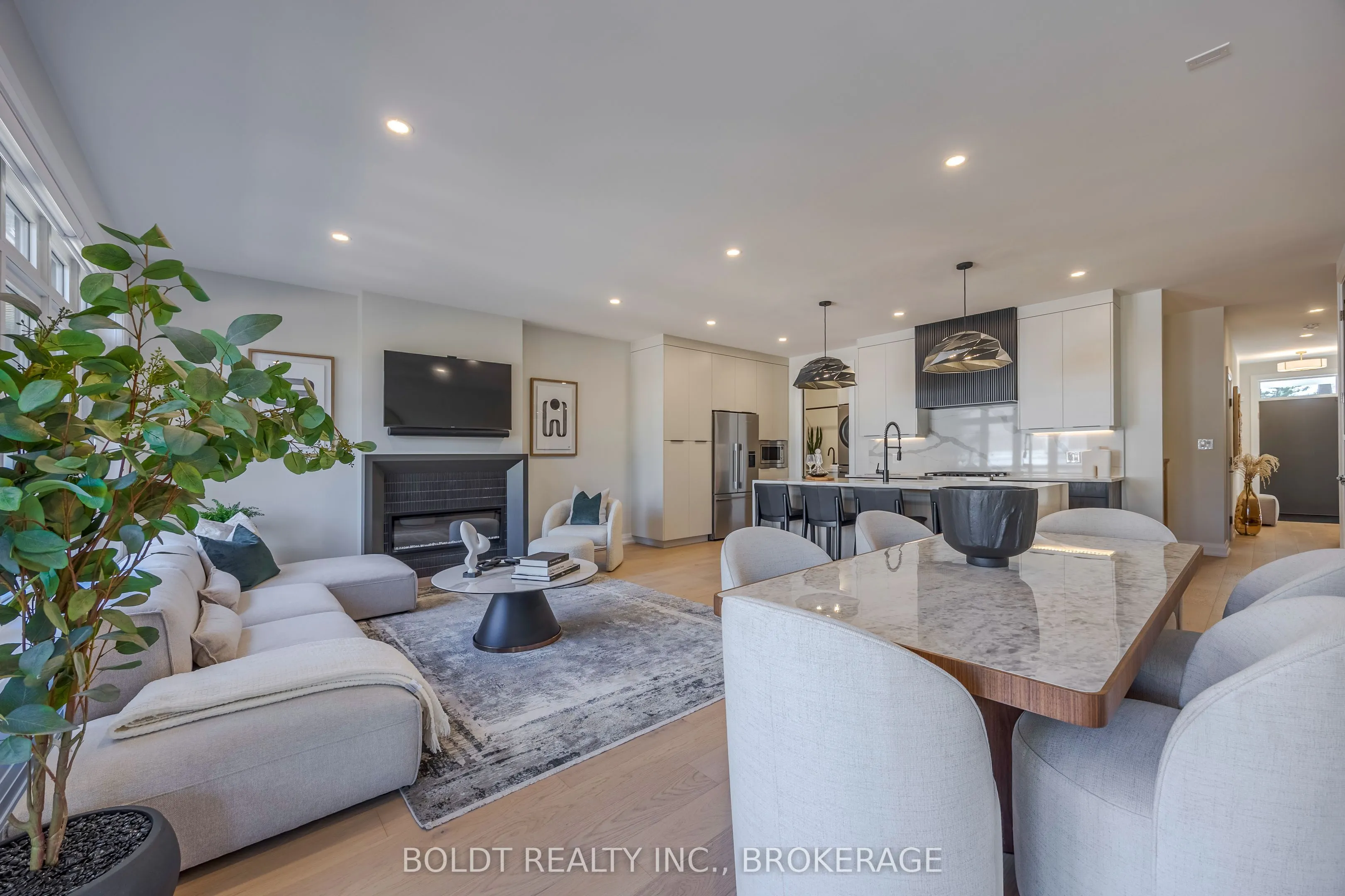 205 St. David's Road, #11