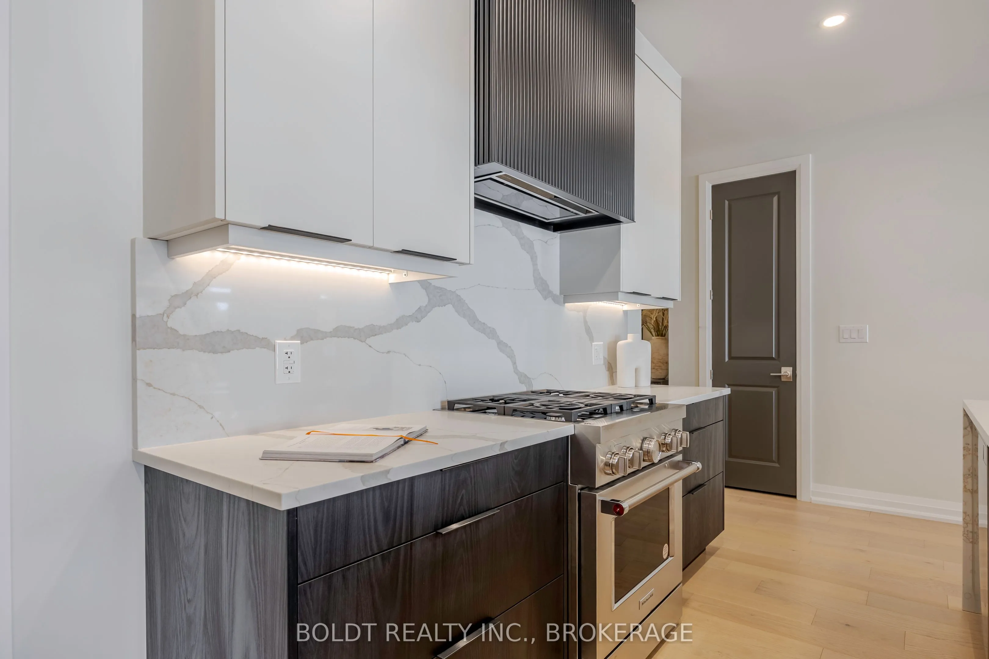 205 St. David's Road, #11