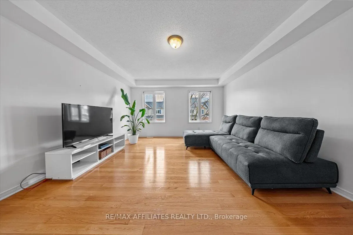 1028 Pampero Crescent