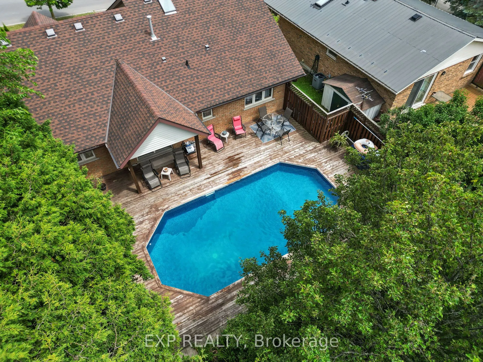 541 Chieftain Street