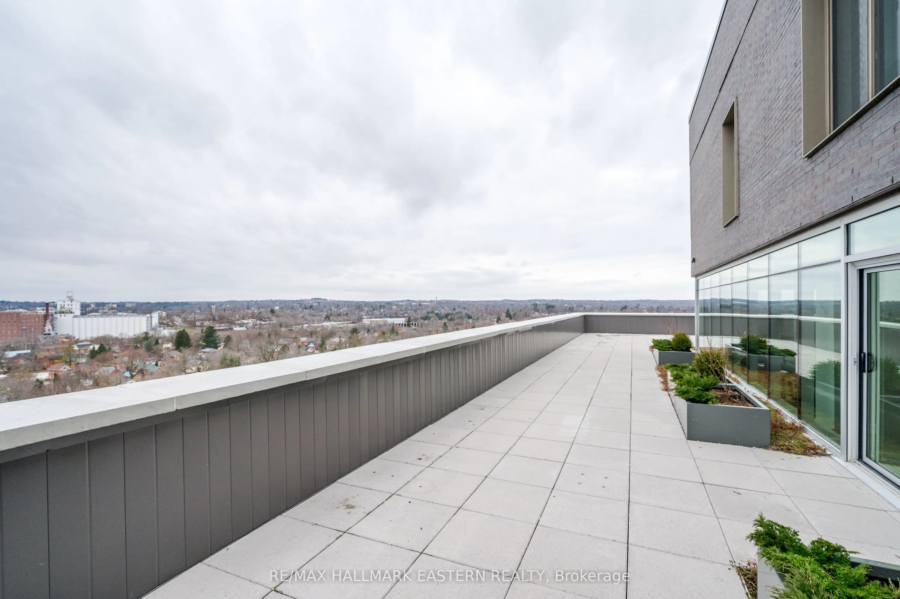 195 Hunter Street E, #505