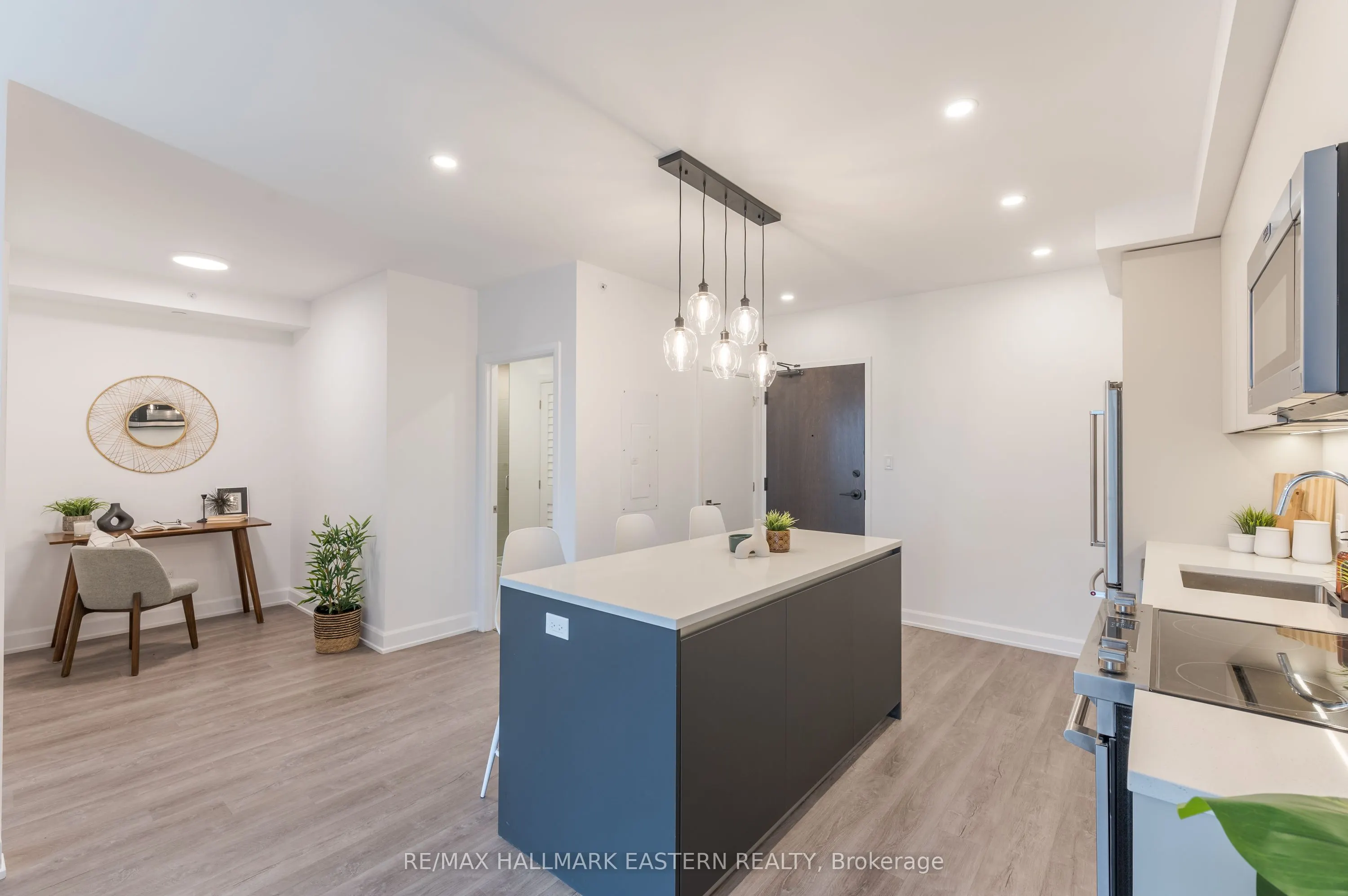 195 Hunter Street E, #505