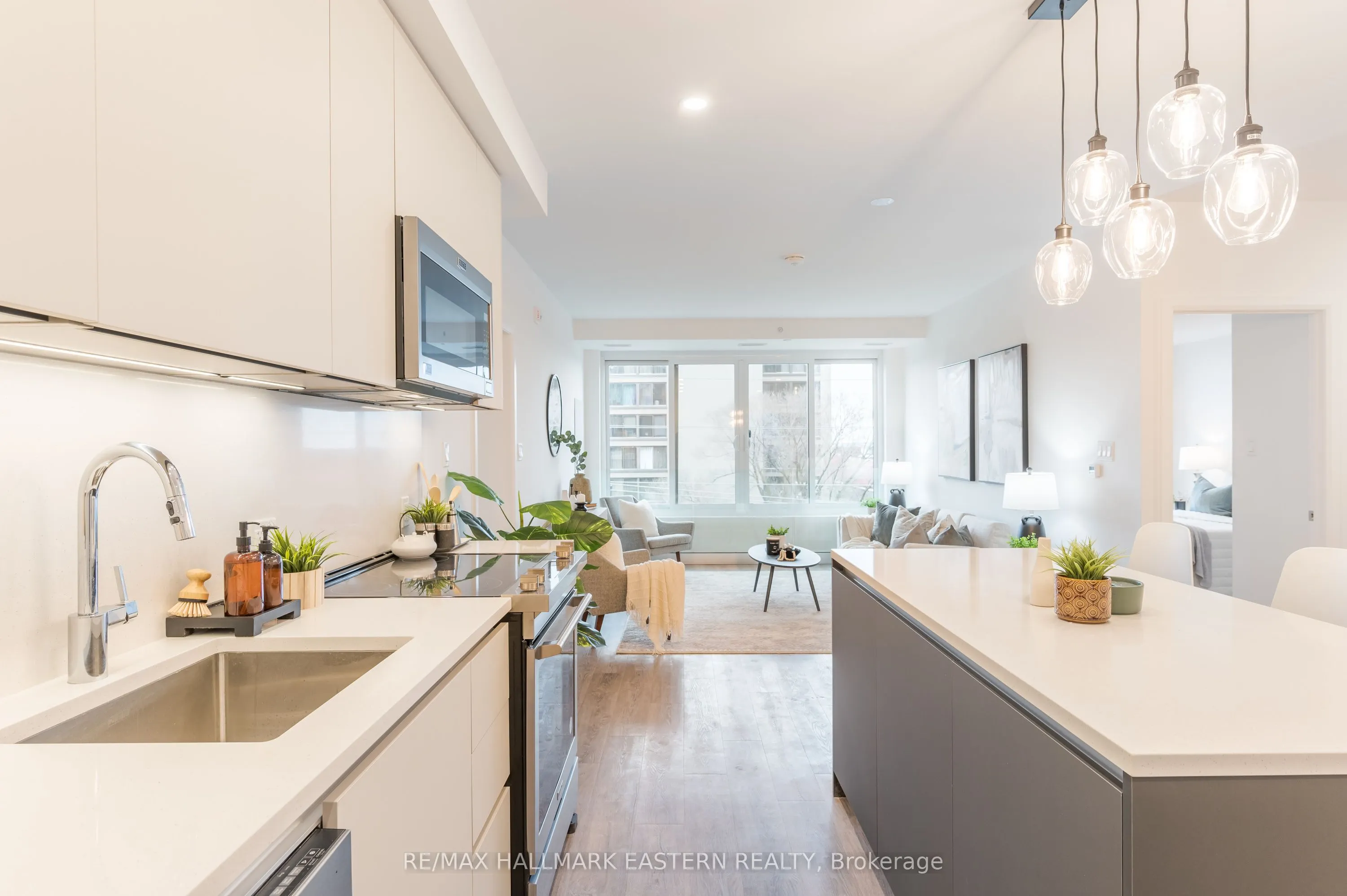 195 Hunter Street E, #505