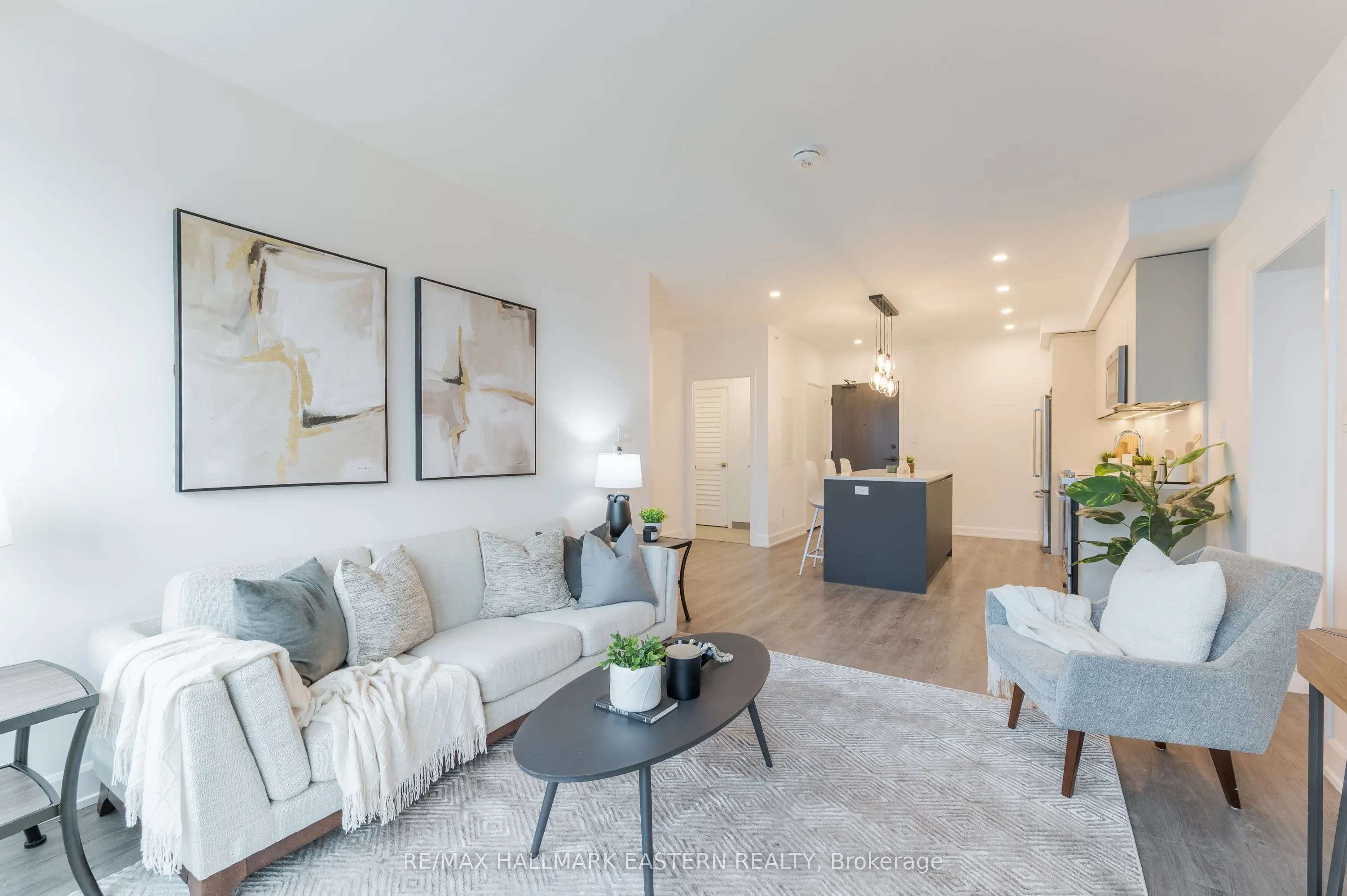 195 Hunter Street E, #505