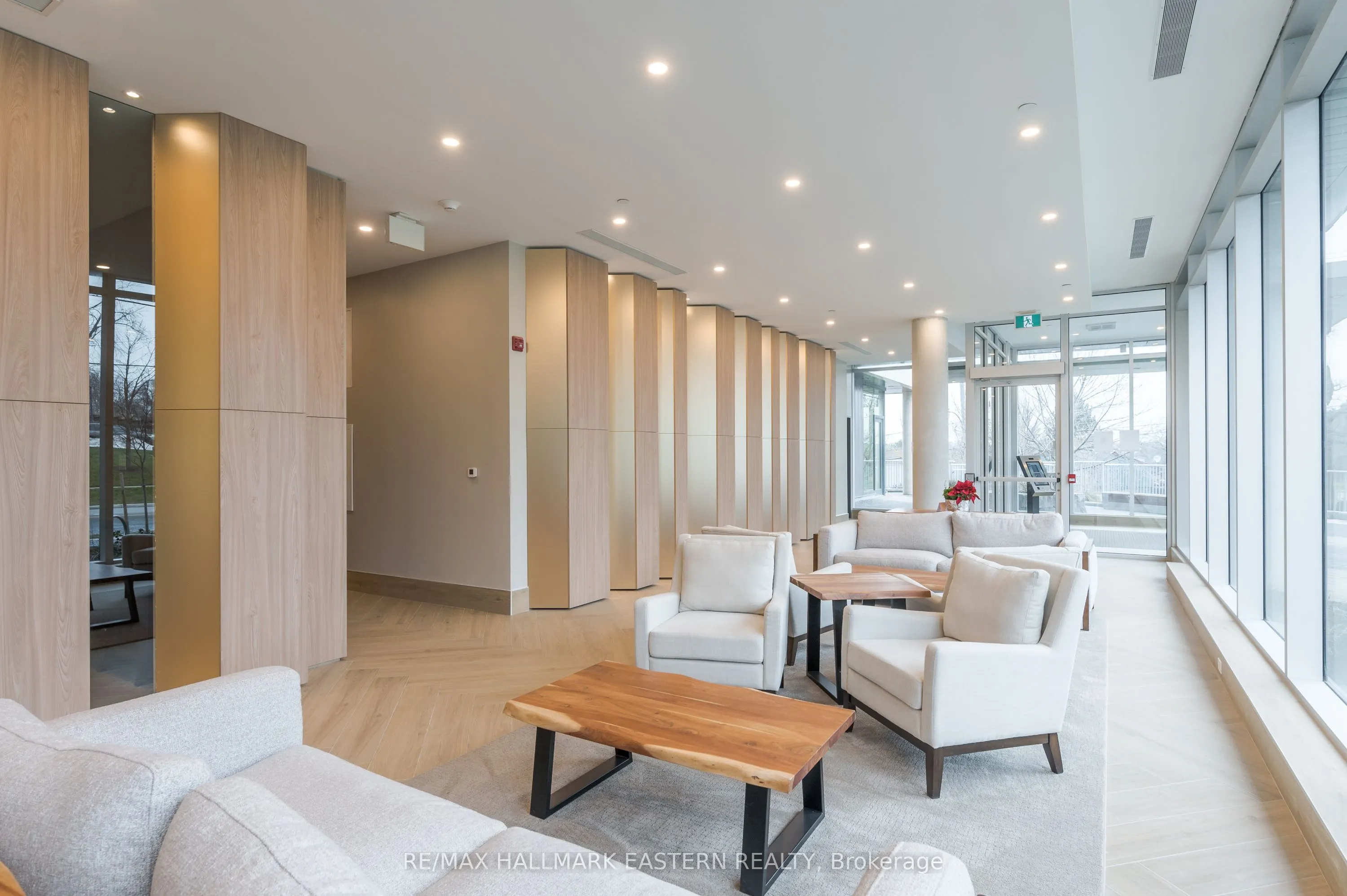 195 Hunter Street E, #505