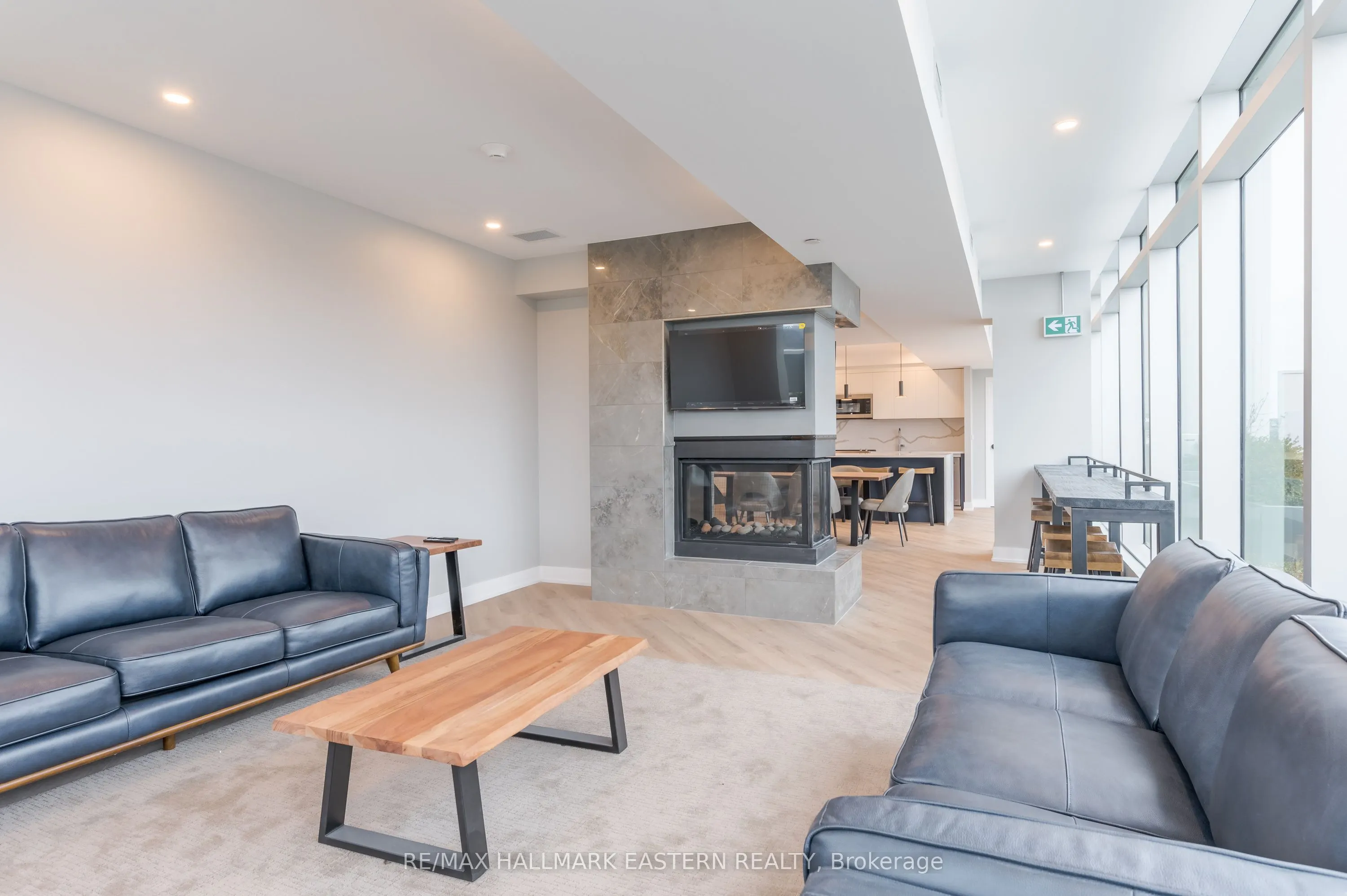195 Hunter Street E, #505