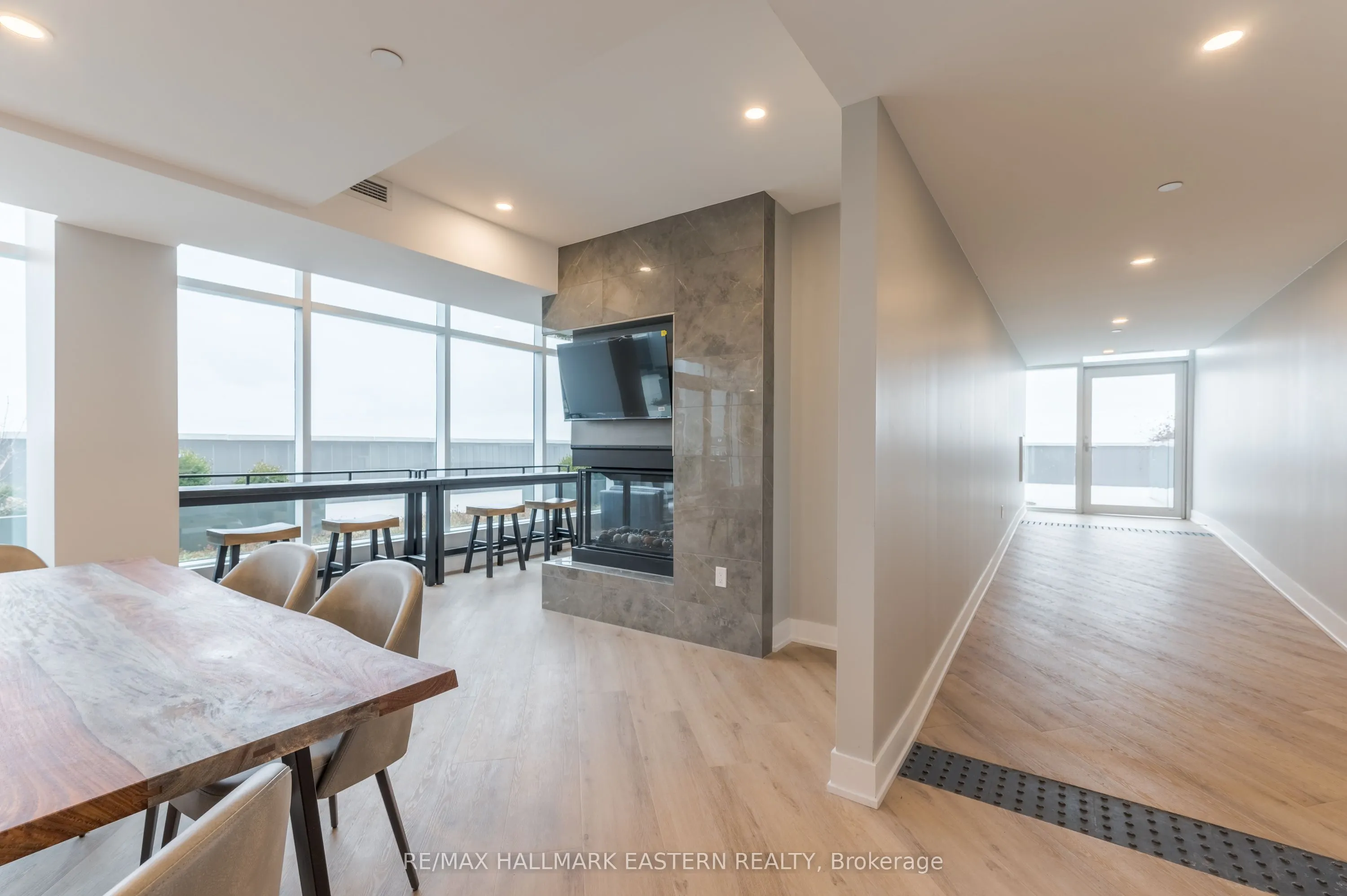 195 Hunter Street E, #505