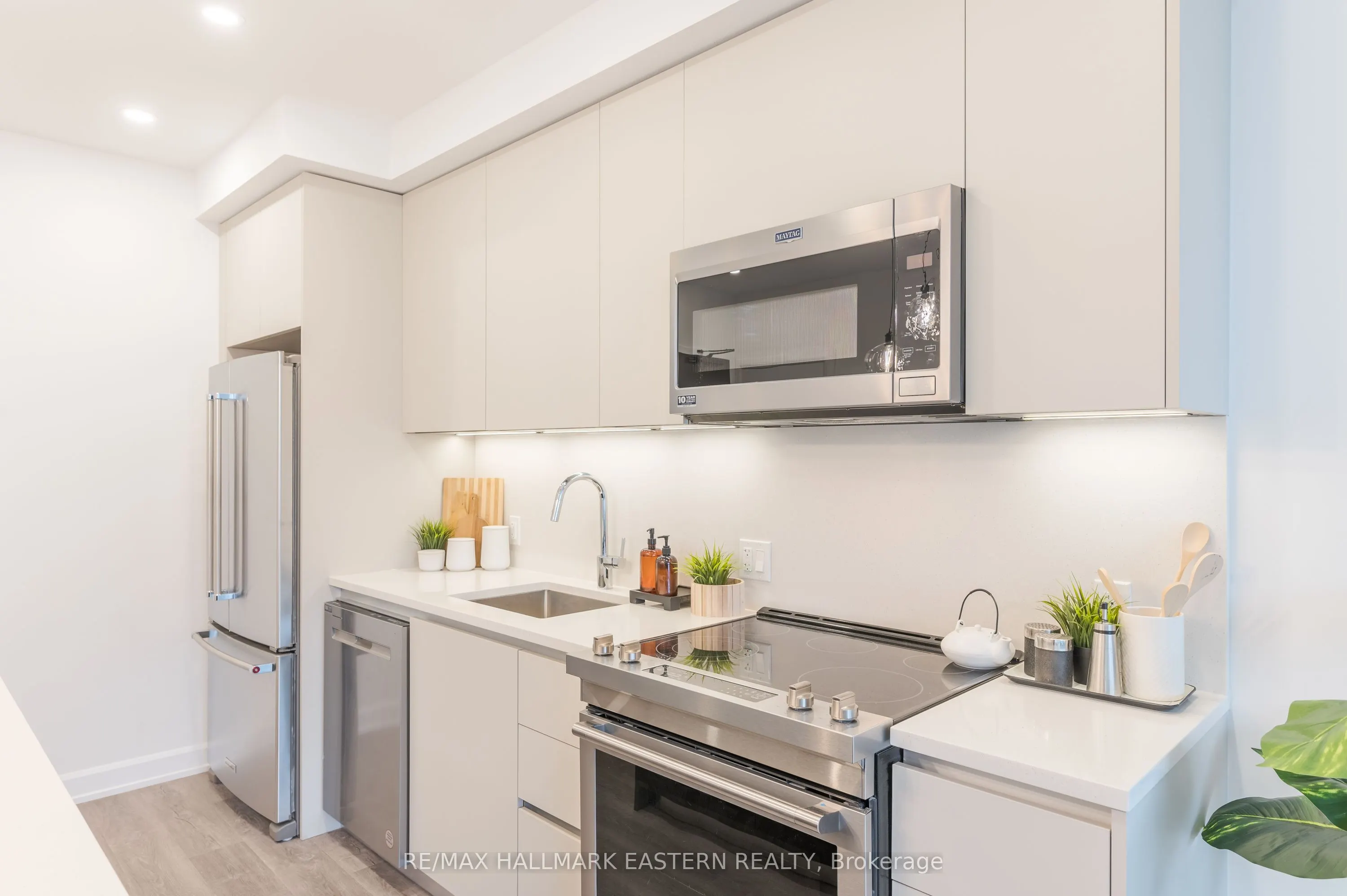 195 Hunter Street E, #505