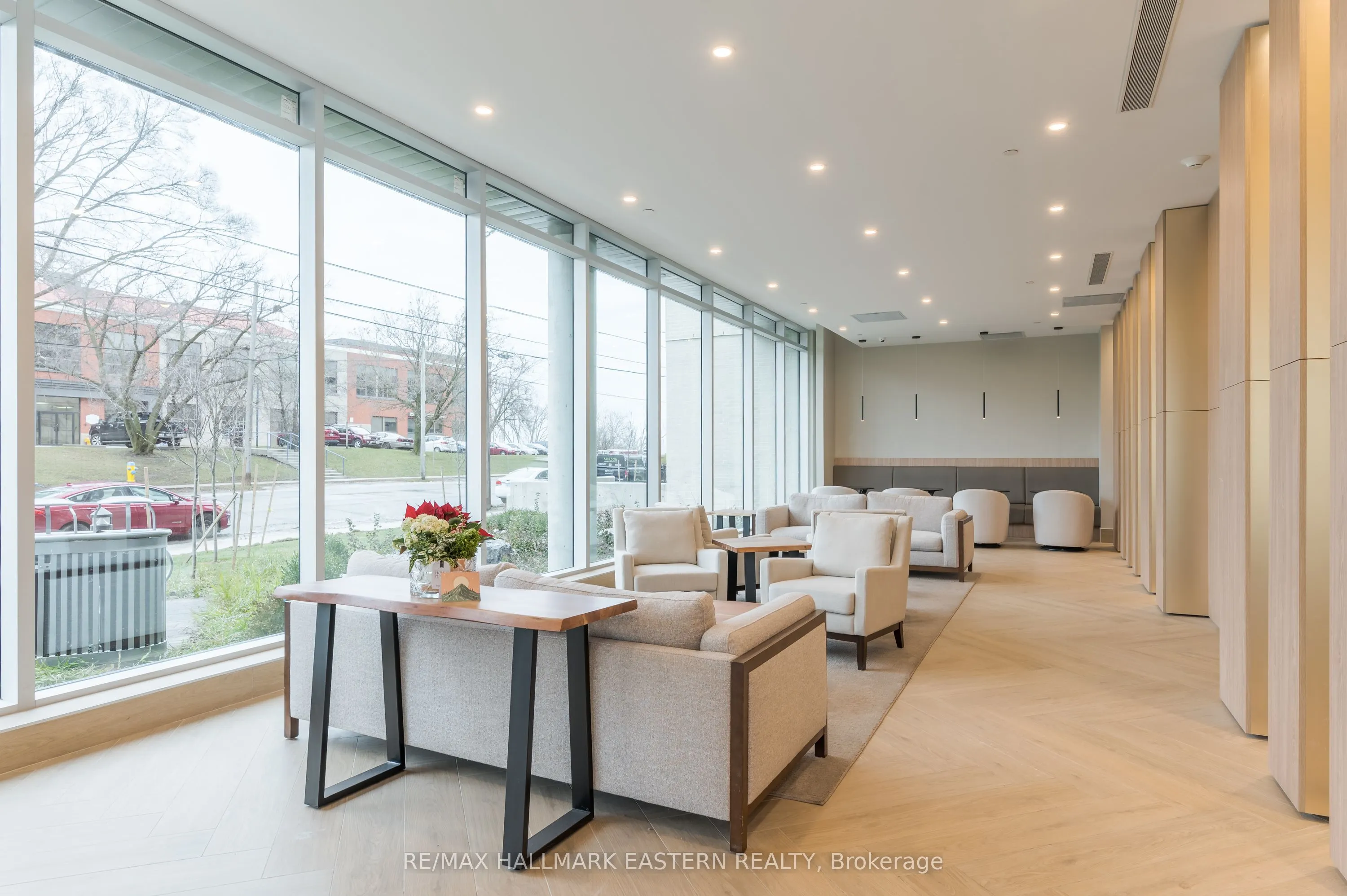 195 Hunter Street E, #505