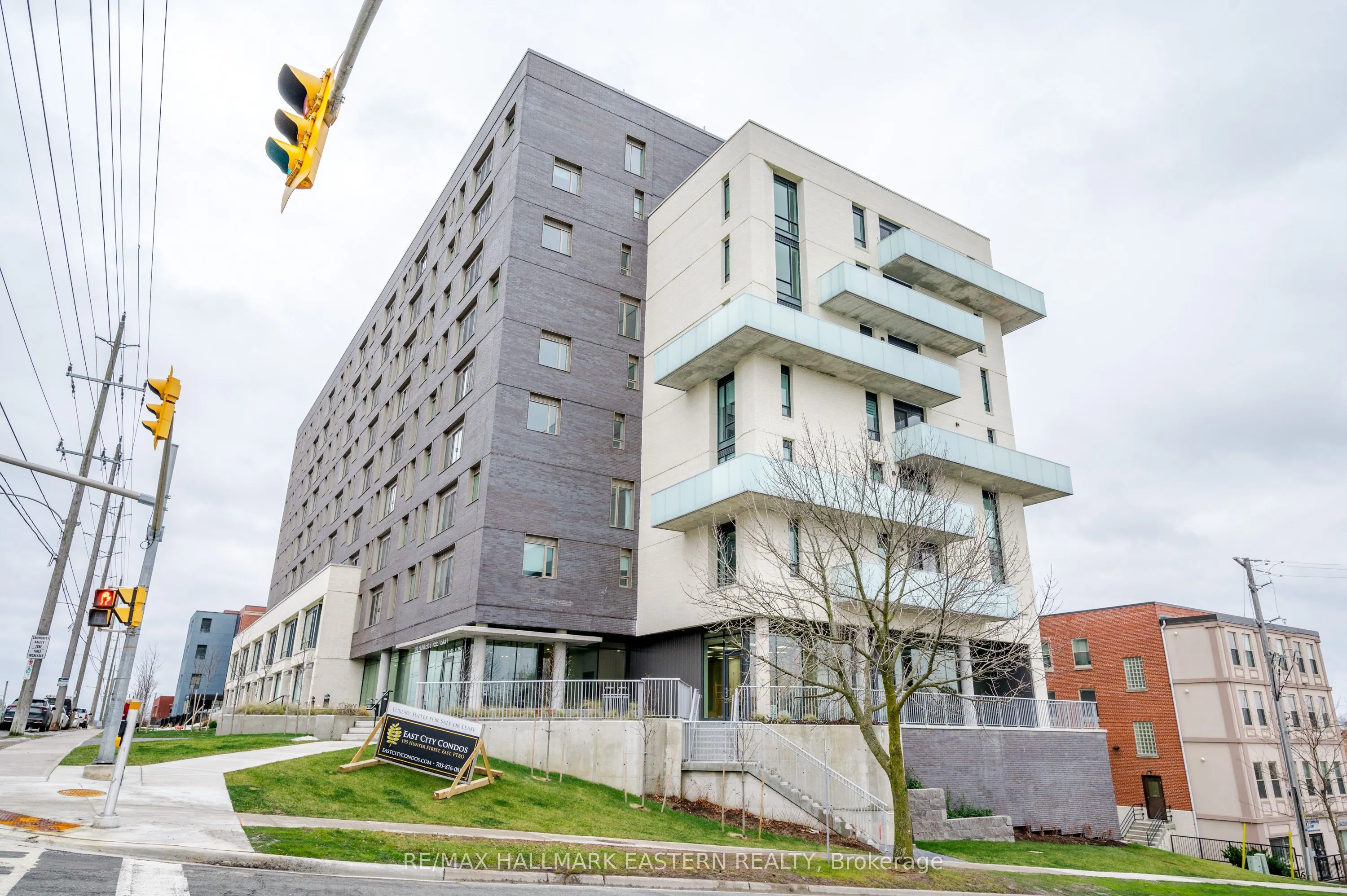 195 Hunter Street E, #505