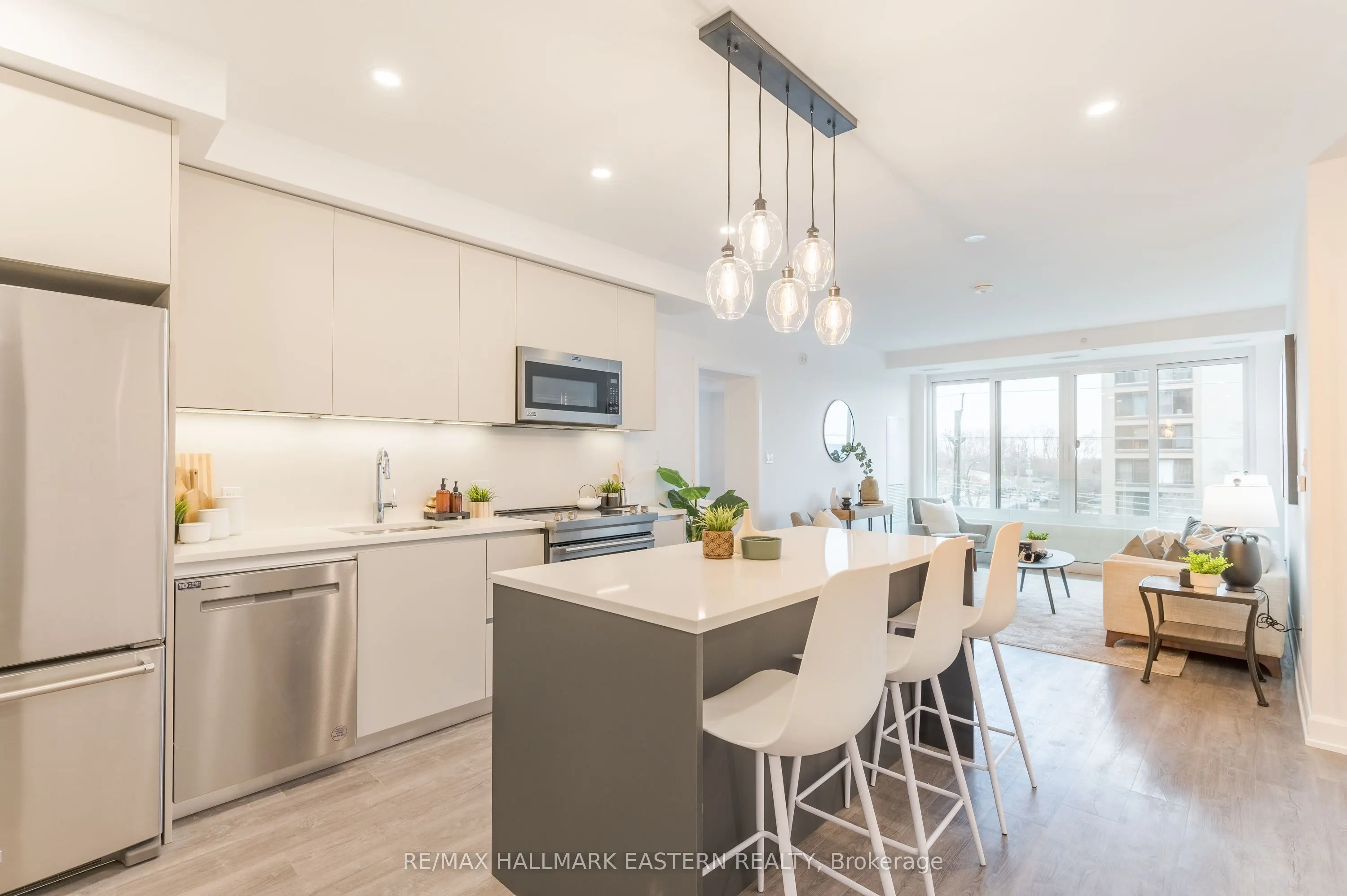195 Hunter Street E, #505
