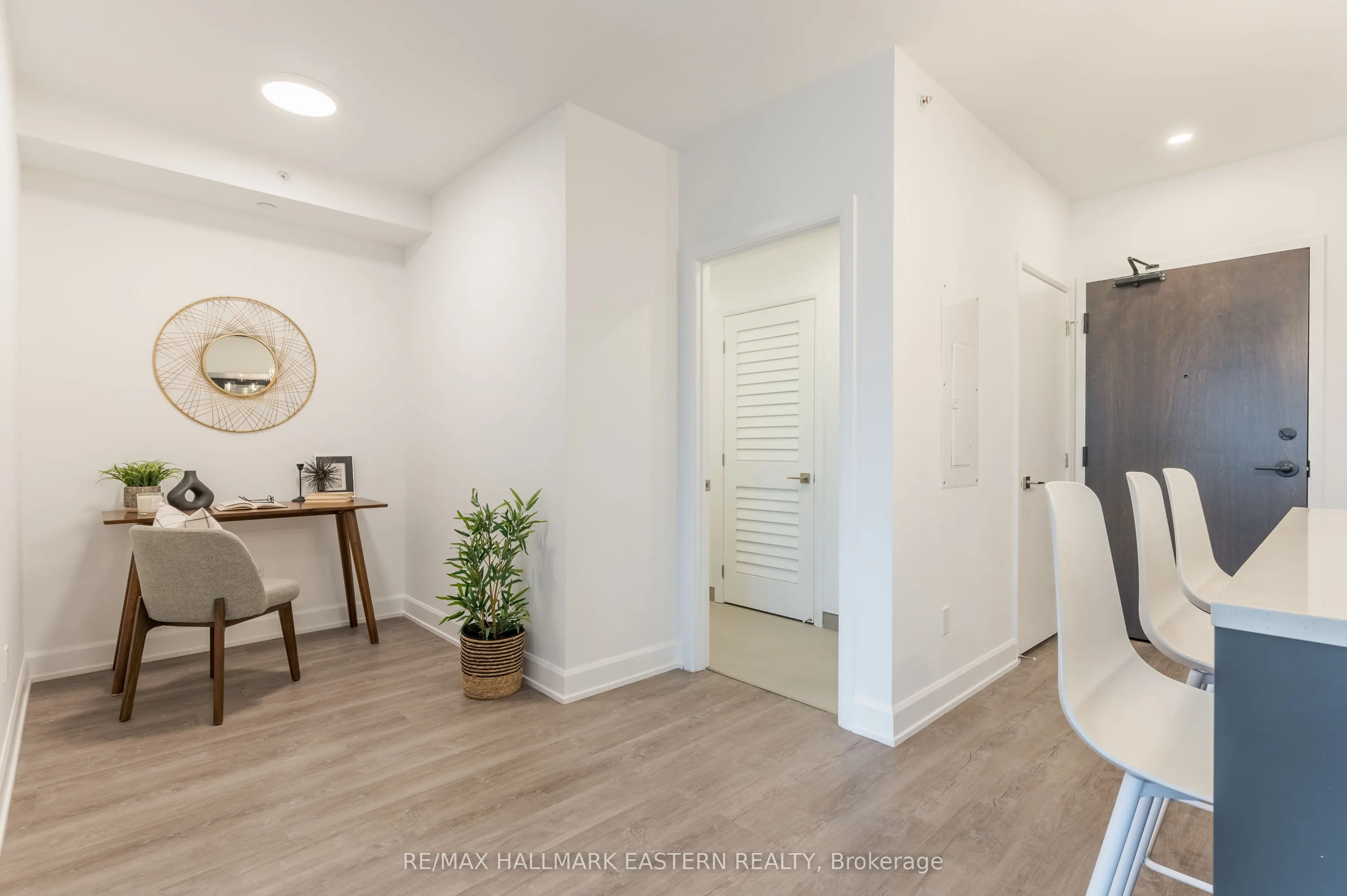 195 Hunter Street E, #505